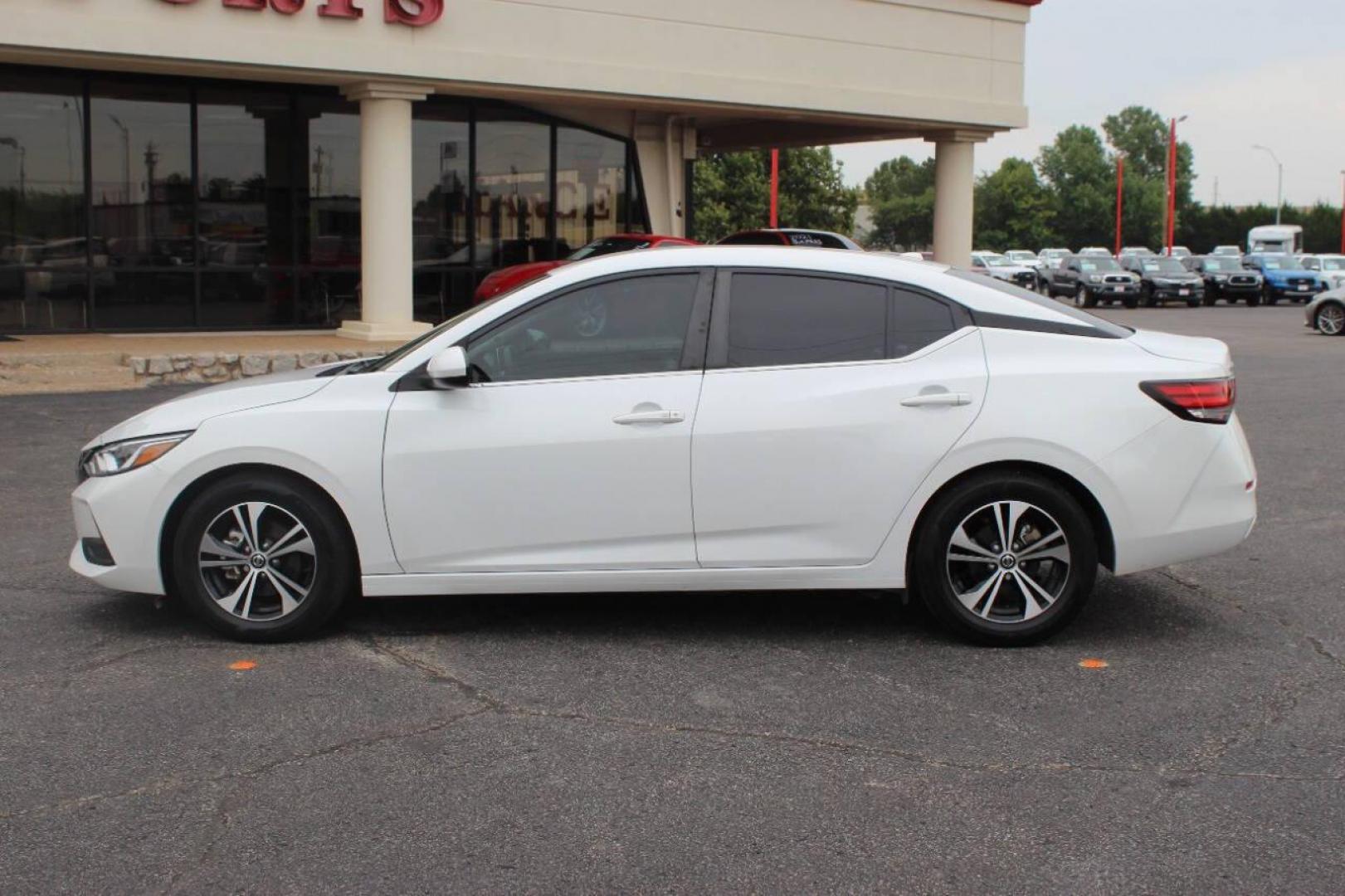 2023 White Nissan Sentra SV (3N1AB8CV5PY) with an 1.8L L4 SFI DOHC 16V engine, CVT transmission, located at 4301 NW 39th , Oklahoma City, OK, 73112, (405) 949-5600, 35.512135, -97.598671 - NO DRIVERS LICENSE - NO FULL COVERAGE INSURANCE - NO CREDIT CHECK. COME ON OVER TO SUPERSPORTS AND TAKE A LOOK AND TEST DRIVE PLEASE GIVE US A CALL AT (405) 949-5600. NO LICENCIA DE MANEJAR - NO SEGURO DE COBERTURA TOTAL - NO VERIFICACION DE CREDITO. POR FAVOR VENGAN A SUPERSPORTS, ECHE - Photo#6