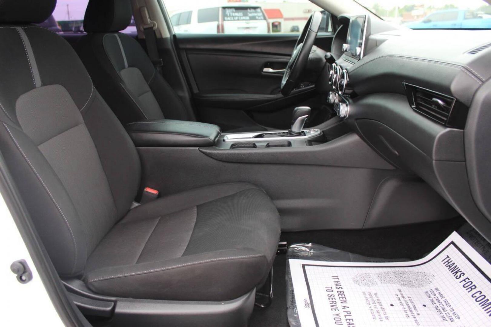 2023 White Nissan Sentra SV (3N1AB8CV5PY) with an 1.8L L4 SFI DOHC 16V engine, CVT transmission, located at 4301 NW 39th , Oklahoma City, OK, 73112, (405) 949-5600, 35.512135, -97.598671 - NO DRIVERS LICENSE - NO FULL COVERAGE INSURANCE - NO CREDIT CHECK. COME ON OVER TO SUPERSPORTS AND TAKE A LOOK AND TEST DRIVE PLEASE GIVE US A CALL AT (405) 949-5600. NO LICENCIA DE MANEJAR - NO SEGURO DE COBERTURA TOTAL - NO VERIFICACION DE CREDITO. POR FAVOR VENGAN A SUPERSPORTS, ECHE - Photo#9
