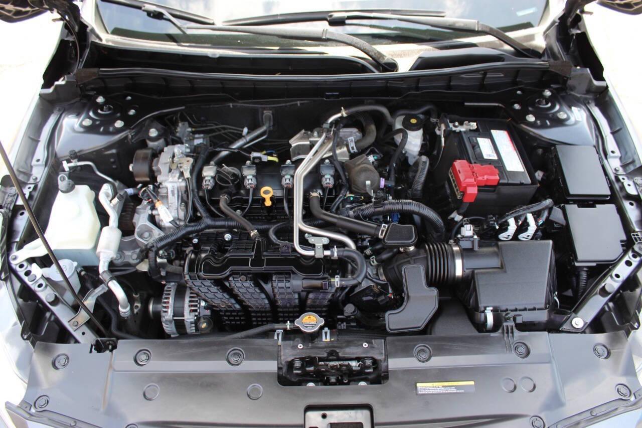 2022 Gray Nissan Altima 2.5 SR (1N4BL4CV2NN) with an 2.5L L4 DOHC 16V engine, CVT transmission, located at 4301 NW 39th , Oklahoma City, OK, 73112, (405) 949-5600, 35.512135, -97.598671 - NO DRIVERS LICENSE - NO FULL COVERAGE INSURANCE - NO CREDIT CHECK. COME ON OVER TO SUPERSPORTS AND TAKE A LOOK AND TEST DRIVE PLEASE GIVE US A CALL AT (405) 949-5600. NO LICENCIA DE MANEJAR - NO SEGURO DE COBERTURA TOTAL - NO VERIFICACION DE CREDITO. POR FAVOR VENGAN A SUPERSPORTS, ECHE U - Photo#7