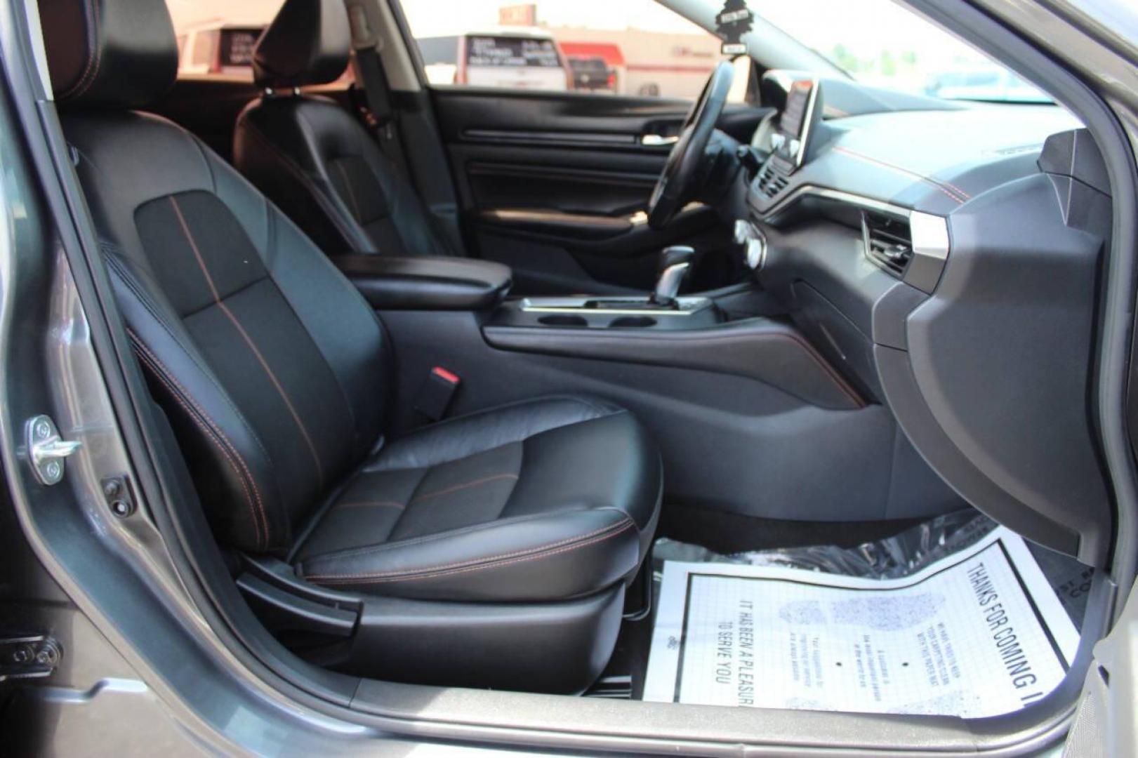 2022 Gray Nissan Altima 2.5 SR (1N4BL4CV2NN) with an 2.5L L4 DOHC 16V engine, CVT transmission, located at 4301 NW 39th , Oklahoma City, OK, 73112, (405) 949-5600, 35.512135, -97.598671 - NO DRIVERS LICENSE - NO FULL COVERAGE INSURANCE - NO CREDIT CHECK. COME ON OVER TO SUPERSPORTS AND TAKE A LOOK AND TEST DRIVE PLEASE GIVE US A CALL AT (405) 949-5600. NO LICENCIA DE MANEJAR - NO SEGURO DE COBERTURA TOTAL - NO VERIFICACION DE CREDITO. POR FAVOR VENGAN A SUPERSPORTS, ECHE U - Photo#9