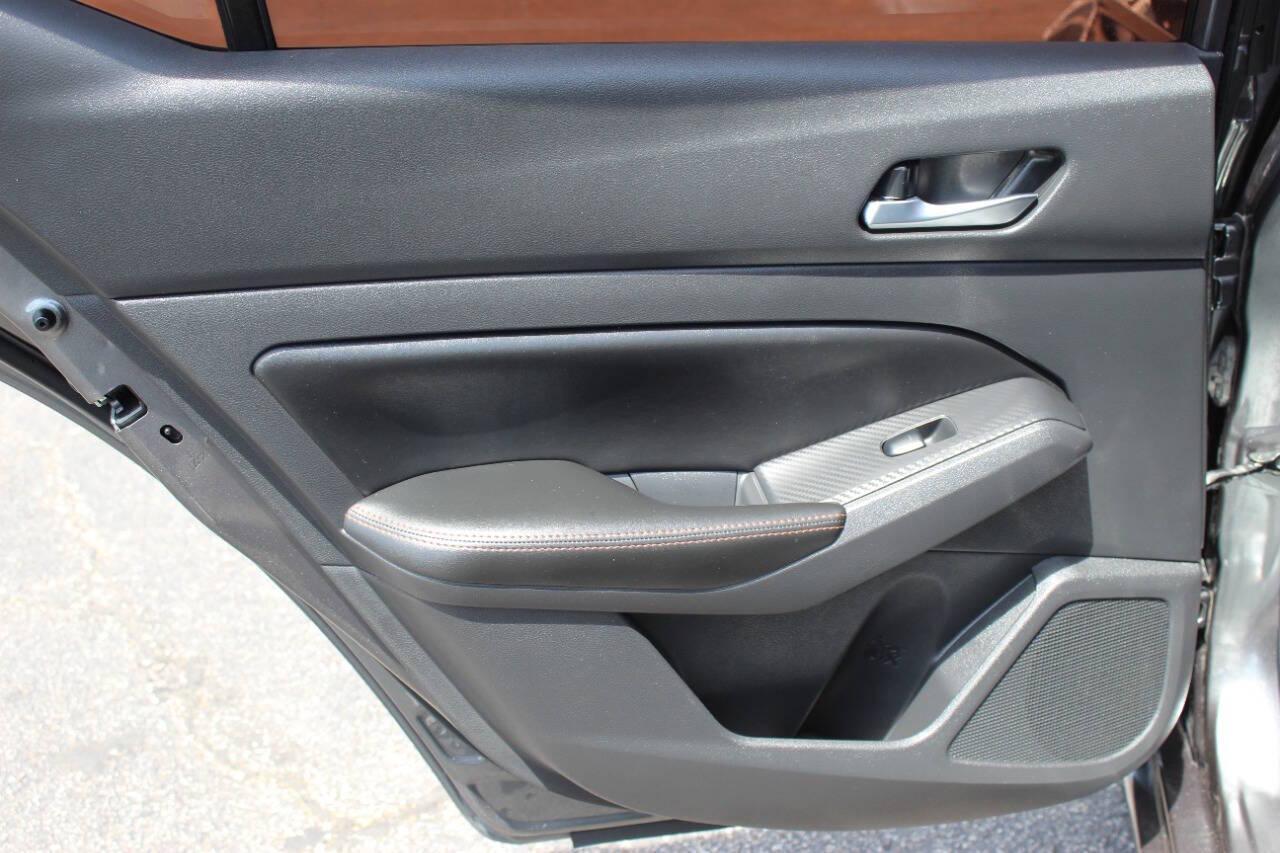 2022 Gray Nissan Altima 2.5 SR (1N4BL4CV2NN) with an 2.5L L4 DOHC 16V engine, CVT transmission, located at 4301 NW 39th , Oklahoma City, OK, 73112, (405) 949-5600, 35.512135, -97.598671 - NO DRIVERS LICENSE - NO FULL COVERAGE INSURANCE - NO CREDIT CHECK. COME ON OVER TO SUPERSPORTS AND TAKE A LOOK AND TEST DRIVE PLEASE GIVE US A CALL AT (405) 949-5600. NO LICENCIA DE MANEJAR - NO SEGURO DE COBERTURA TOTAL - NO VERIFICACION DE CREDITO. POR FAVOR VENGAN A SUPERSPORTS, ECHE U - Photo#14