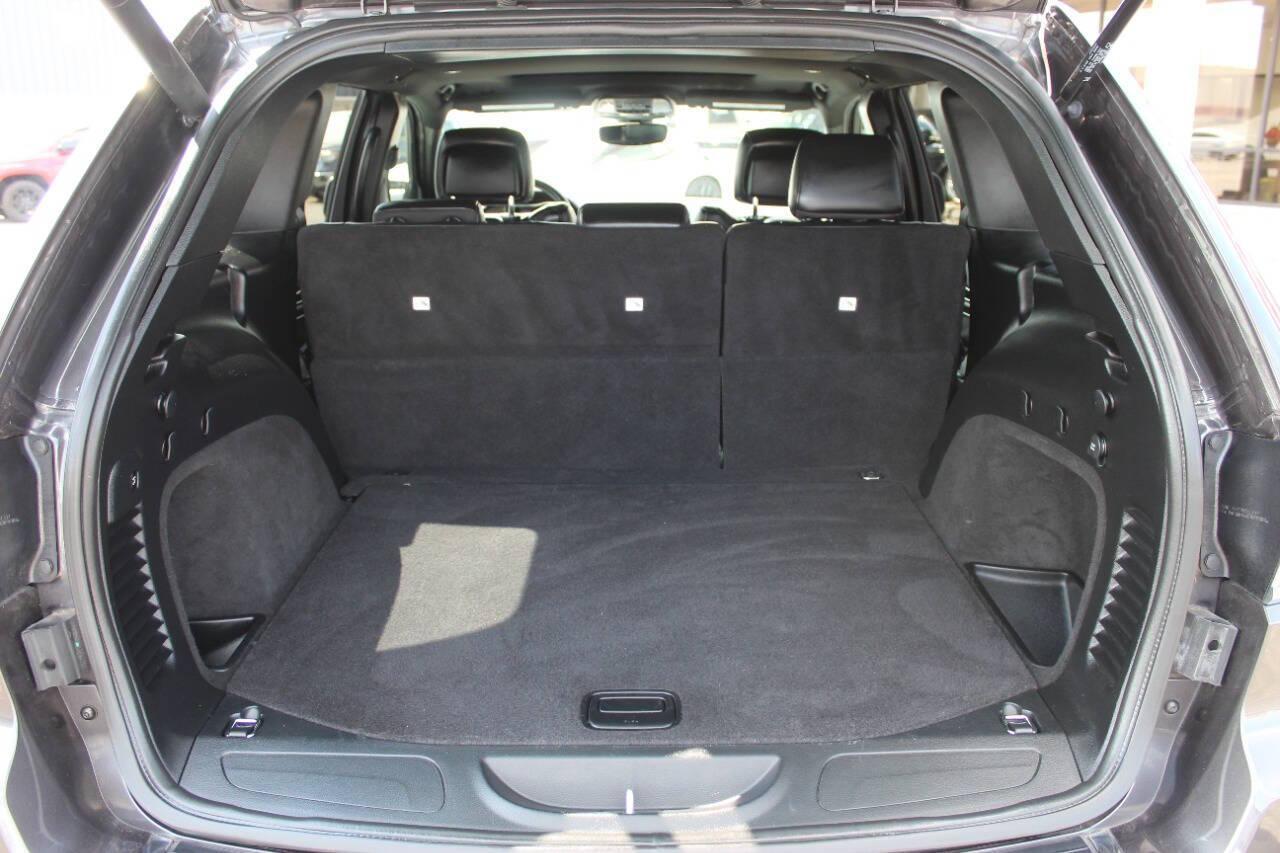 2020 Gray Jeep Grand Cherokee Limited 2WD (1C4RJEBG5LC) with an 3.6L V6 DOHC 24V engine, 8A transmission, located at 4301 NW 39th , Oklahoma City, OK, 73112, (405) 949-5600, 35.512135, -97.598671 - NO DRIVERS LICENCE -NO FULL COVERAGE INSURANCE - NO CREDIT CHECK. COME ON OVER TO SUPERSPORTS, TAKE A LOOK AND TEST DRIVE. PLEASE GIVE US A CALL AT (405) 949-5600. NO LICENCIA DE CONDUCIR - NO SEGURO DE COBERTURA TOTAL - NO VERIFICACION DE CREDITO. VISITENOS EN SUPERSPORTS, MIRE NUESTRO - Photo#12