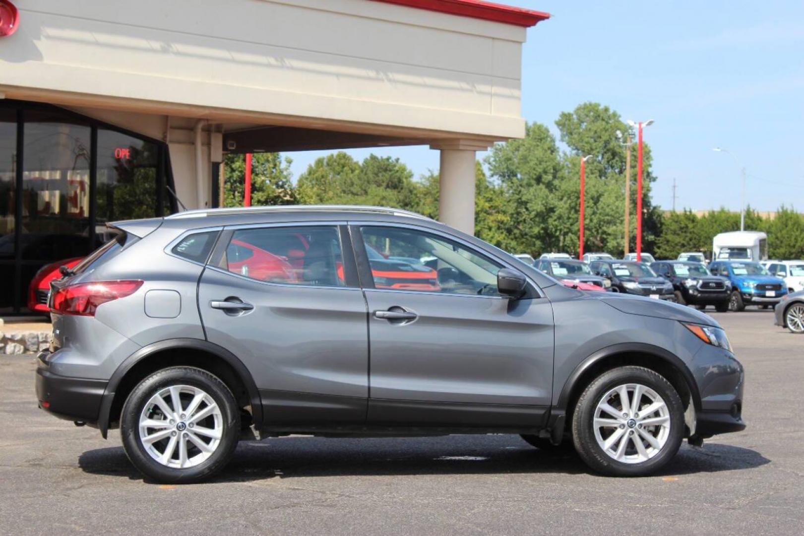 2019 Gray Nissan Rogue Sport SL (JN1BJ1CP1KW) with an 2.0L L4 DOHC 16V engine, CVT transmission, located at 4301 NW 39th , Oklahoma City, OK, 73112, (405) 949-5600, 35.512135, -97.598671 - NO DRIVERS LICENSE - NO FULL COVERAGE INSURANCE - NO CREDIT CHECK. COME ON OVER TO SUPERSPORTS AND TAKE A LOOK AND TEST DRIVE PLEASE GIVE US A CALL AT (405) 949-5600. NO LICENCIA DE MANEJAR - NO SEGURO DE COBERTURA TOTAL - NO VERIFICACION DE CREDITO. POR FAVOR VENGAN A SUPERSPORTS, ECHE - Photo#3