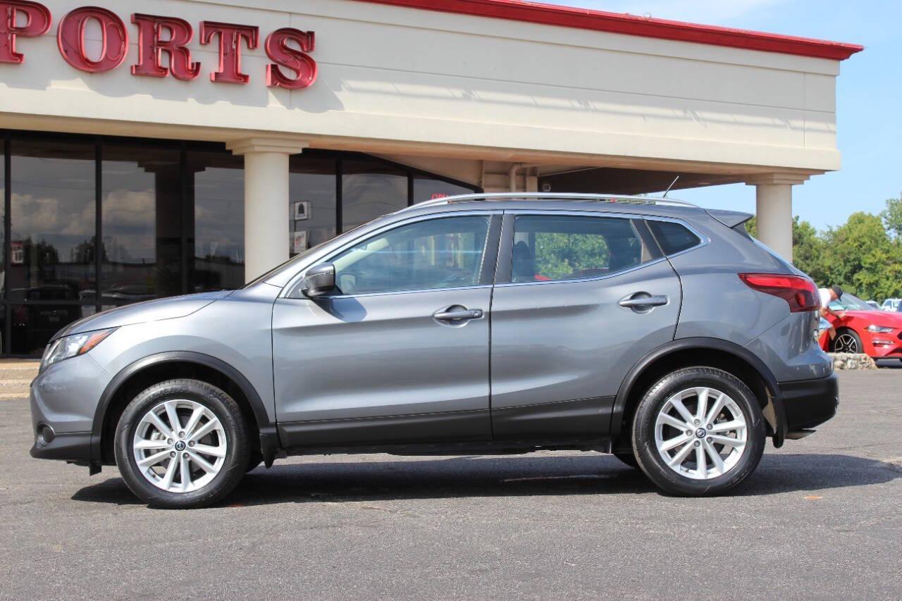 2019 Gray Nissan Rogue Sport SL (JN1BJ1CP1KW) with an 2.0L L4 DOHC 16V engine, CVT transmission, located at 4301 NW 39th , Oklahoma City, OK, 73112, (405) 949-5600, 35.512135, -97.598671 - NO DRIVERS LICENSE - NO FULL COVERAGE INSURANCE - NO CREDIT CHECK. COME ON OVER TO SUPERSPORTS AND TAKE A LOOK AND TEST DRIVE PLEASE GIVE US A CALL AT (405) 949-5600. NO LICENCIA DE MANEJAR - NO SEGURO DE COBERTURA TOTAL - NO VERIFICACION DE CREDITO. POR FAVOR VENGAN A SUPERSPORTS, ECHE - Photo#5