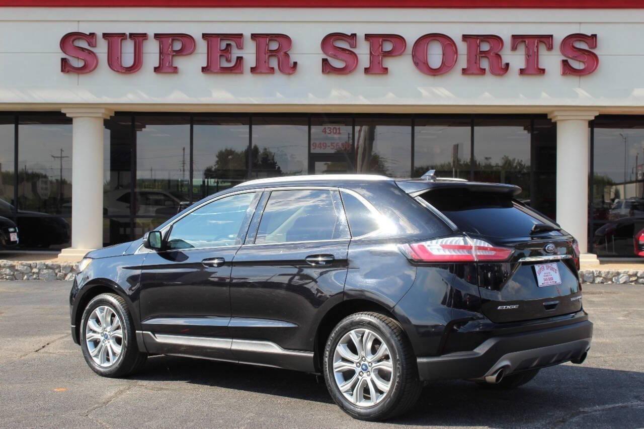 2020 Black Ford Edge Titanium (2FMPK3K96LB) with an 2.0L L4 DOHC 16V engine, 6A transmission, located at 4301 NW 39th , Oklahoma City, OK, 73112, (405) 949-5600, 35.512135, -97.598671 - NO DRIVERS LICENSE - NO FULL COVERAGE INSURANCE - NO CREDIT CHECK. COME ON OVER TO SUPERSPORTS AND TAKE A LOOK AND TEST DRIVE PLEASE GIVE US A CALL AT (405) 949-5600. NO LICENCIA DE MANEJAR - NO SEGURO DE COBERTURA TOTAL - NO VERIFICACION DE CREDITO. POR FAVOR VENGAN A SUPERSPORTS, ECHE - Photo#4