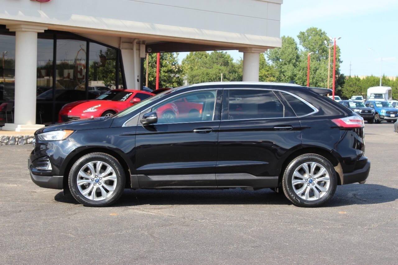 2020 Black Ford Edge Titanium (2FMPK3K96LB) with an 2.0L L4 DOHC 16V engine, 6A transmission, located at 4301 NW 39th , Oklahoma City, OK, 73112, (405) 949-5600, 35.512135, -97.598671 - NO DRIVERS LICENSE - NO FULL COVERAGE INSURANCE - NO CREDIT CHECK. COME ON OVER TO SUPERSPORTS AND TAKE A LOOK AND TEST DRIVE PLEASE GIVE US A CALL AT (405) 949-5600. NO LICENCIA DE MANEJAR - NO SEGURO DE COBERTURA TOTAL - NO VERIFICACION DE CREDITO. POR FAVOR VENGAN A SUPERSPORTS, ECHE - Photo#5