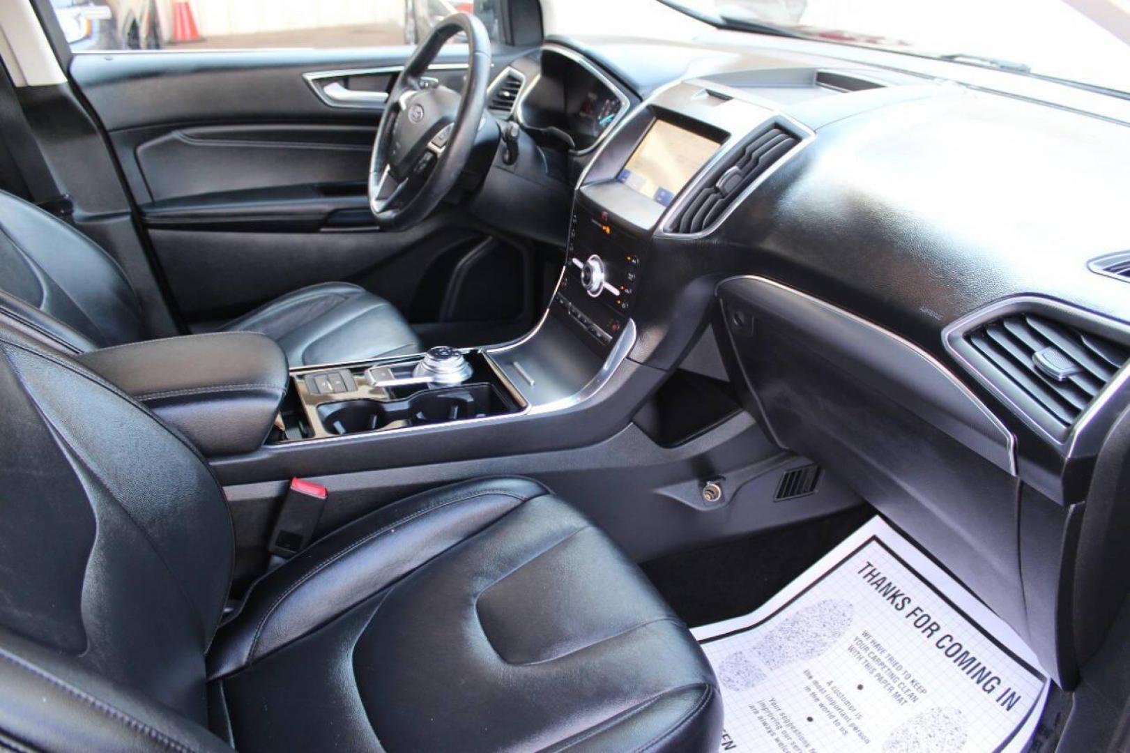 2020 Black Ford Edge Titanium (2FMPK3K96LB) with an 2.0L L4 DOHC 16V engine, 6A transmission, located at 4301 NW 39th , Oklahoma City, OK, 73112, (405) 949-5600, 35.512135, -97.598671 - NO DRIVERS LICENSE - NO FULL COVERAGE INSURANCE - NO CREDIT CHECK. COME ON OVER TO SUPERSPORTS AND TAKE A LOOK AND TEST DRIVE PLEASE GIVE US A CALL AT (405) 949-5600. NO LICENCIA DE MANEJAR - NO SEGURO DE COBERTURA TOTAL - NO VERIFICACION DE CREDITO. POR FAVOR VENGAN A SUPERSPORTS, ECHE - Photo#9