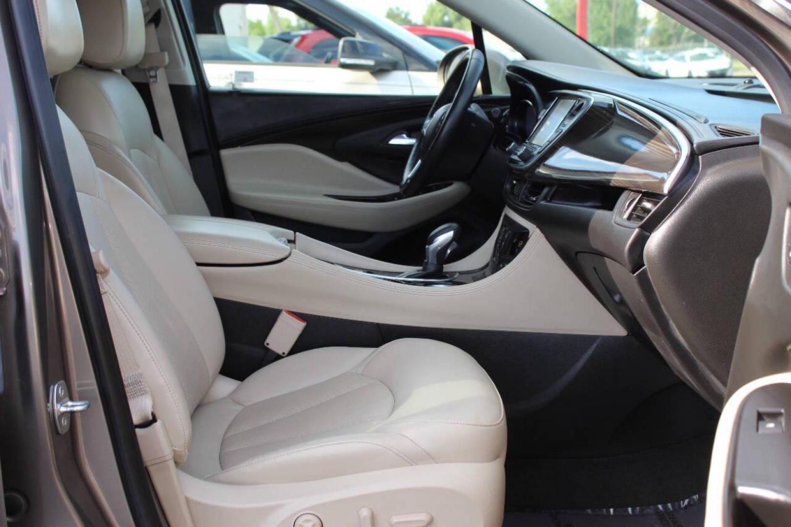 2019 Brown Buick Envision Preferred AWD (LRBFXCSA3KD) with an 2.5L L4 DOHC 24V engine, 6A transmission, located at 4301 NW 39th , Oklahoma City, OK, 73112, (405) 949-5600, 35.512135, -97.598671 - Photo#9