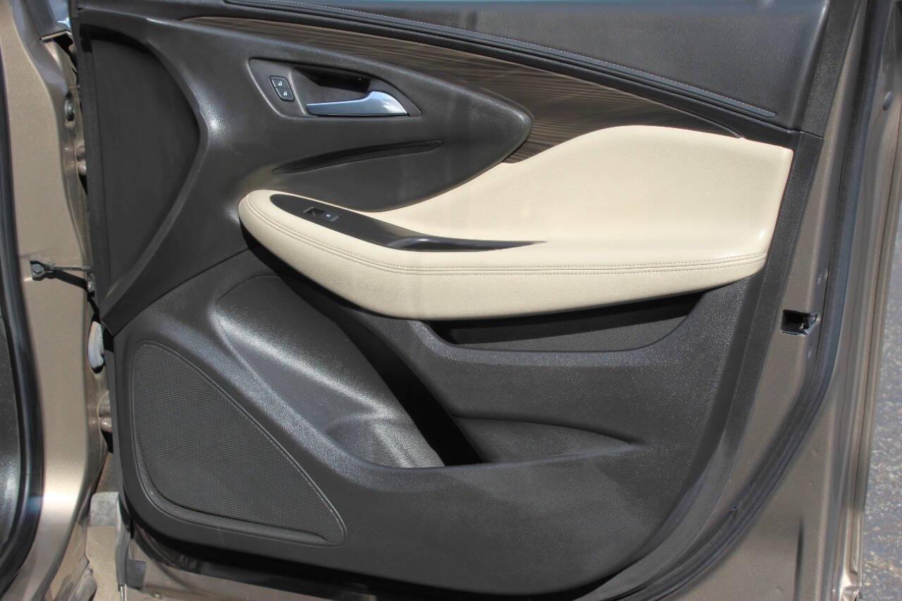 2019 Brown Buick Envision Preferred AWD (LRBFXCSA3KD) with an 2.5L I4 2.5L I4 engine, Automatic 6-Speed transmission, located at 4301 NW 39th , Oklahoma City, OK, 73112, (405) 949-5600, 35.512135, -97.598671 - NO DRIVERS LICENCE -NO FULL COVERAGE INSURANCE - NO CREDIT CHECK. COME ON OVER TO SUPERSPORTS, TAKE A LOOK AND TEST DRIVE. PLEASE GIVE US A CALL AT (405) 949-5600. NO LICENCIA DE CONDUCIR - NO SEGURO DE COBERTURA TOTAL - NO VERIFICACION DE CREDITO. VISITENOS EN SUPERSPORTS, MIRE NUESTRO - Photo#9