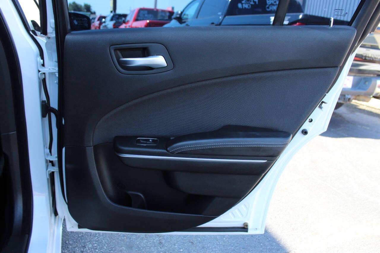 2015 White Dodge Charger SE (2C3CDXBG8FH) with an 3.6L V6 DOHC 24V engine, 8-Speed Automatic transmission, located at 4301 NW 39th , Oklahoma City, OK, 73112, (405) 949-5600, 35.512135, -97.598671 - NO DRIVERS LICENCE -NO FULL COVERAGE INSURANCE - NO CREDIT CHECK. COME ON OVER TO SUPERSPORTS, TAKE A LOOK AND TEST DRIVE. PLEASE GIVE US A CALL AT (405) 949-5600. NO LICENCIA DE CONDUCIR - NO SEGURO DE COBERTURA TOTAL - NO VERIFICACION DE CREDITO. VISITENOS EN SUPERSPORTS, MIRE NUESTRO - Photo#11