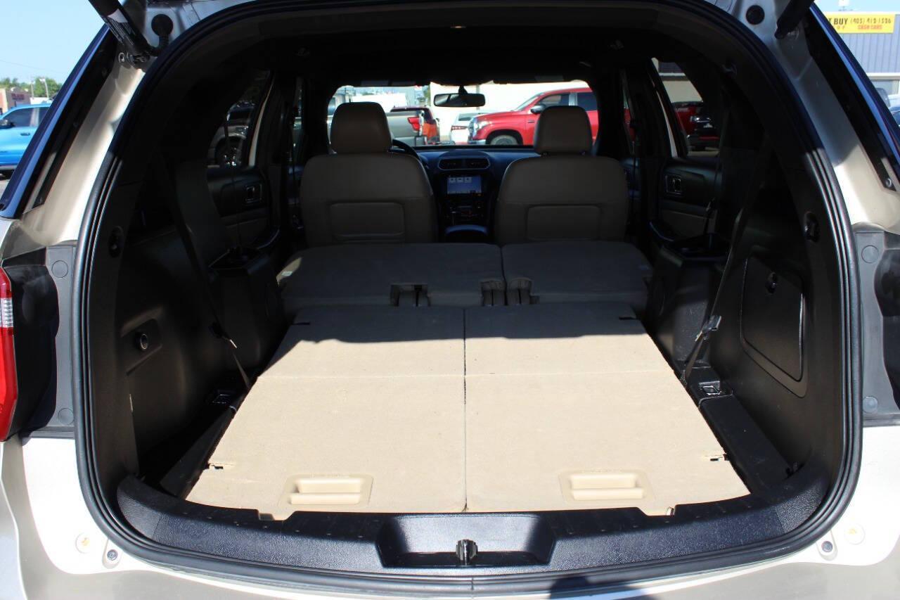 2017 Gold Ford Explorer XLT FWD (1FM5K7D85HG) with an 3.5L V6 DOHC 24V engine, 6A transmission, located at 4301 NW 39th , Oklahoma City, OK, 73112, (405) 949-5600, 35.512135, -97.598671 - NO DRIVERS LICENCE -NO FULL COVERAGE INSURANCE - NO CREDIT CHECK. COME ON OVER TO SUPERSPORTS, TAKE A LOOK AND TEST DRIVE. PLEASE GIVE US A CALL AT (405) 949-5600. NO LICENCIA DE CONDUCIR - NO SEGURO DE COBERTURA TOTAL - NO VERIFICACION DE CREDITO. VISITENOS EN SUPERSPORTS, MIRE NUESTRO - Photo#15