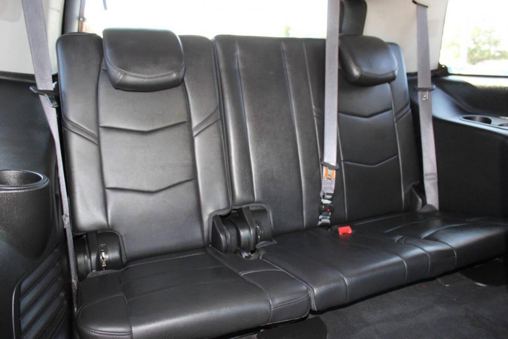 2017 Black Cadillac Escalade Premium 2WD (1GYS3CKJ8HR) with an 6.2L V8 OHV 16V FFV engine, 8A transmission, located at 4301 NW 39th , Oklahoma City, OK, 73112, (405) 949-5600, 35.512135, -97.598671 - NO DRIVERS LICENCE -NO FULL COVERAGE INSURANCE - NO CREDIT CHECK. COME ON OVER TO SUPERSPORTS, TAKE A LOOK AND TEST DRIVE. PLEASE GIVE US A CALL AT (405) 949-5600. NO LICENCIA DE CONDUCIR - NO SEGURO DE COBERTURA TOTAL - NO VERIFICACION DE CREDITO. VISITENOS EN SUPERSPORTS, MIRE NUESTRO - Photo#12