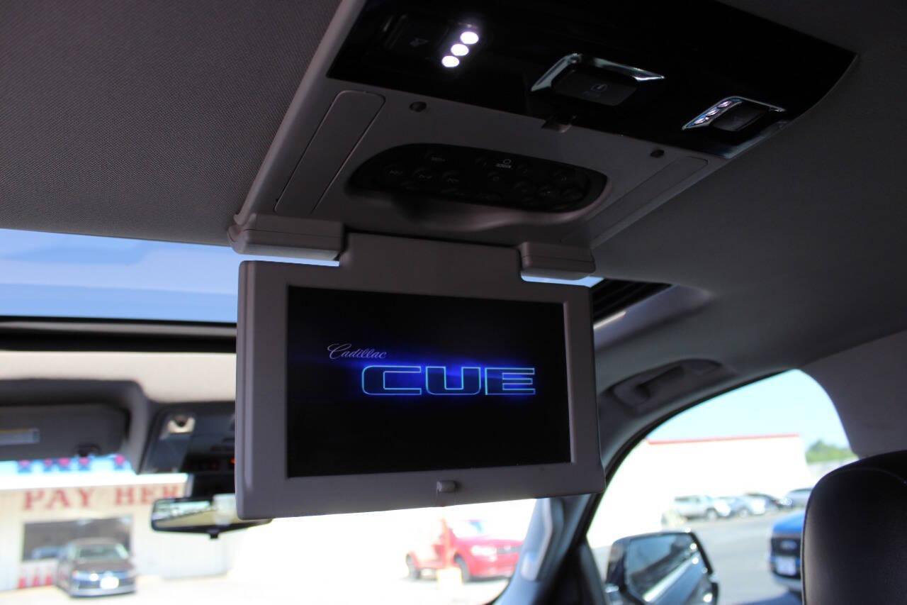 2017 Black Cadillac Escalade Premium 2WD (1GYS3CKJ8HR) with an 6.2L V8 OHV 16V FFV engine, 8A transmission, located at 4301 NW 39th , Oklahoma City, OK, 73112, (405) 949-5600, 35.512135, -97.598671 - NO DRIVERS LICENCE -NO FULL COVERAGE INSURANCE - NO CREDIT CHECK. COME ON OVER TO SUPERSPORTS, TAKE A LOOK AND TEST DRIVE. PLEASE GIVE US A CALL AT (405) 949-5600. NO LICENCIA DE CONDUCIR - NO SEGURO DE COBERTURA TOTAL - NO VERIFICACION DE CREDITO. VISITENOS EN SUPERSPORTS, MIRE NUESTRO - Photo#22