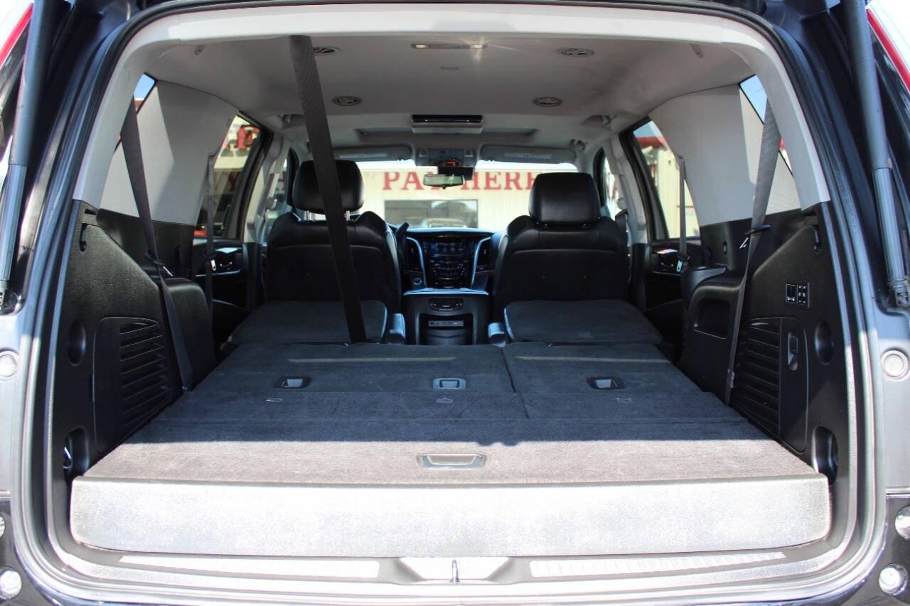 2017 Black Cadillac Escalade Premium 2WD (1GYS3CKJ8HR) with an 6.2L V8 6.2L V8 engine, Automatic 8-Speed transmission, located at 4301 NW 39th , Oklahoma City, OK, 73112, (405) 949-5600, 35.512135, -97.598671 - Hablamos espanol. SPEND SMART --- BUY FROM SUPER SPORTS. ALL PRICES, DOWN PAYMENTS, PAYMENTS, AND FINANCE TERMS ARE NEGOTIABLE AT THE TIME OF APPROVAL. WE WILL WORK WITH YOU TO FIT YOUR BUDGET. WE WILL EVEN LOWER AND ADJUST THE NUMBERS TO HELP MAKE THE VEHICLE MORE AFFORDABLE FOR YOU.- Photo#14