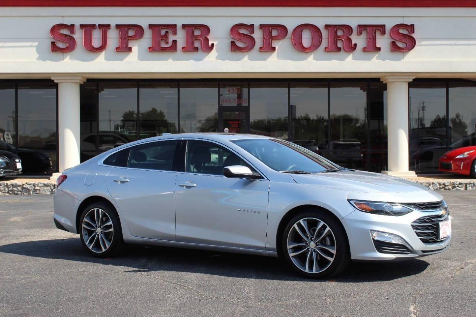 2021 Silver Chevrolet Malibu LT (1G1ZD5ST8MF) with an 1.5L L4 DOHC 16V engine, 6A transmission, located at 4301 NW 39th , Oklahoma City, OK, 73112, (405) 949-5600, 35.512135, -97.598671 - Photo#0