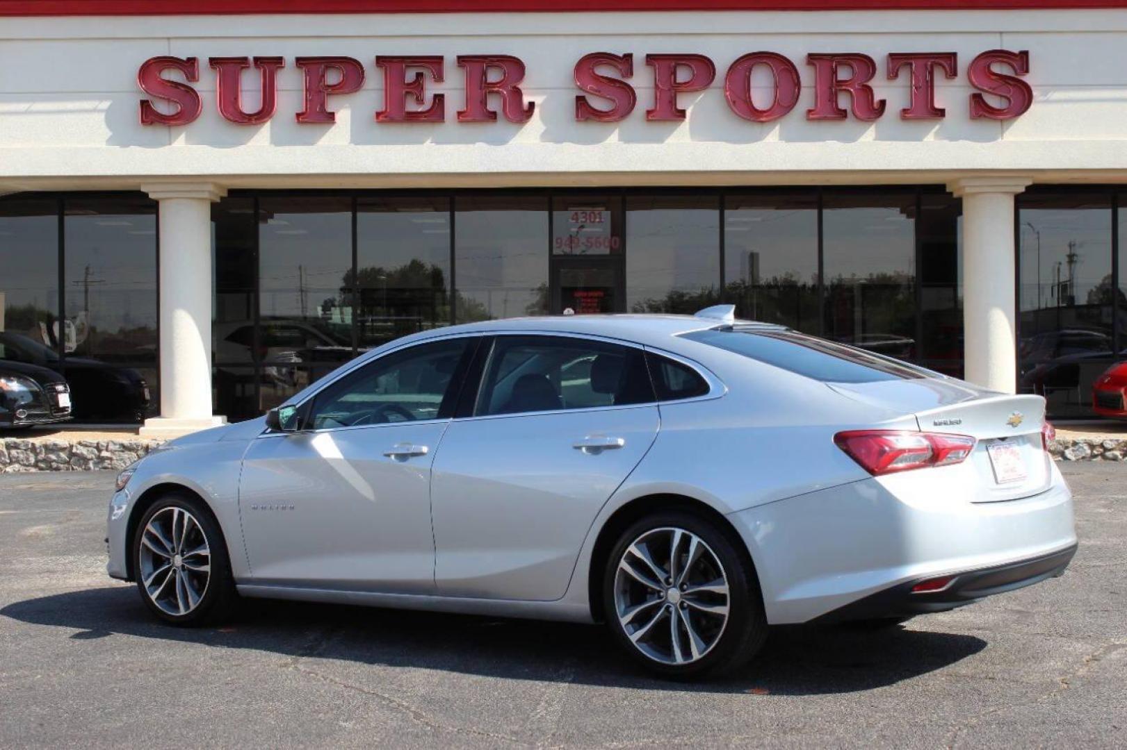 2021 Silver Chevrolet Malibu LT (1G1ZD5ST8MF) with an 1.5L L4 DOHC 16V engine, 6A transmission, located at 4301 NW 39th , Oklahoma City, OK, 73112, (405) 949-5600, 35.512135, -97.598671 - Photo#4