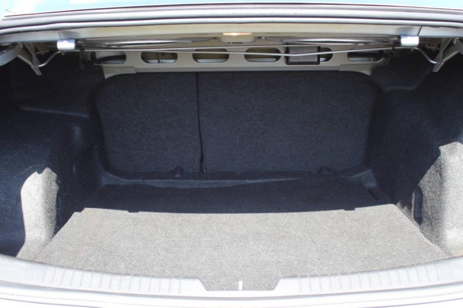 2021 Silver Chevrolet Malibu LT (1G1ZD5ST8MF) with an 1.5L L4 DOHC 16V engine, 6A transmission, located at 4301 NW 39th , Oklahoma City, OK, 73112, (405) 949-5600, 35.512135, -97.598671 - Photo#13