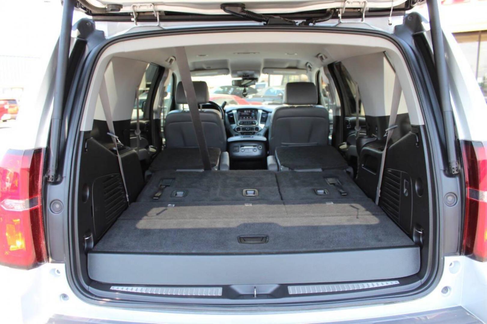 2015 Silver Chevrolet Tahoe LT 2WD (1GNSCBKC9FR) with an 5.3L V8 OHV 16V engine, 6-Speed Automatic transmission, located at 4301 NW 39th , Oklahoma City, OK, 73112, (405) 949-5600, 35.512135, -97.598671 - NO DRIVERS LICENCE -NO FULL COVERAGE INSURANCE - NO CREDIT CHECK. COME ON OVER TO SUPERSPORTS, TAKE A LOOK AND TEST DRIVE. PLEASE GIVE US A CALL AT (405) 949-5600. NO LICENCIA DE CONDUCIR - NO SEGURO DE COBERTURA TOTAL - NO VERIFICACION DE CREDITO. VISITENOS EN SUPERSPORTS, MIRE NUESTRO - Photo#15