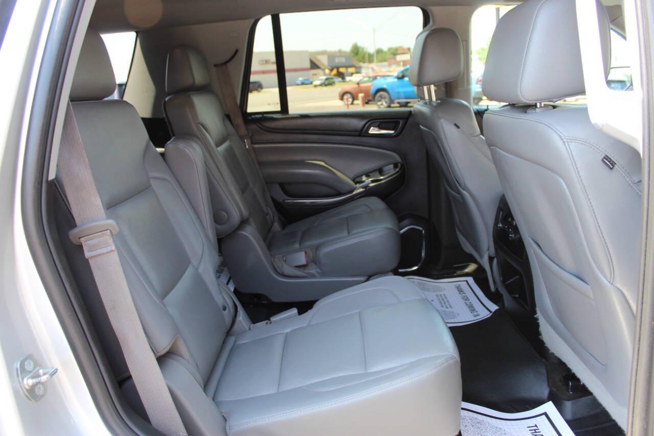 2015 Silver Chevrolet Tahoe LT 2WD (1GNSCBKC9FR) with an 5.3L V8 5.3L V8 engine, Automatic 6-Speed transmission, located at 4301 NW 39th , Oklahoma City, OK, 73112, (405) 949-5600, 35.512135, -97.598671 - Hablamos espanol. SPEND SMART --- BUY FROM SUPER SPORTS. ALL PRICES, DOWN PAYMENTS, PAYMENTS, AND FINANCE TERMS ARE NEGOTIABLE AT THE TIME OF APPROVAL. WE WILL WORK WITH YOU TO FIT YOUR BUDGET. WE WILL EVEN LOWER AND ADJUST THE NUMBERS TO HELP MAKE THE VEHICLE MORE AFFORDABLE FOR YOU.- Photo#10
