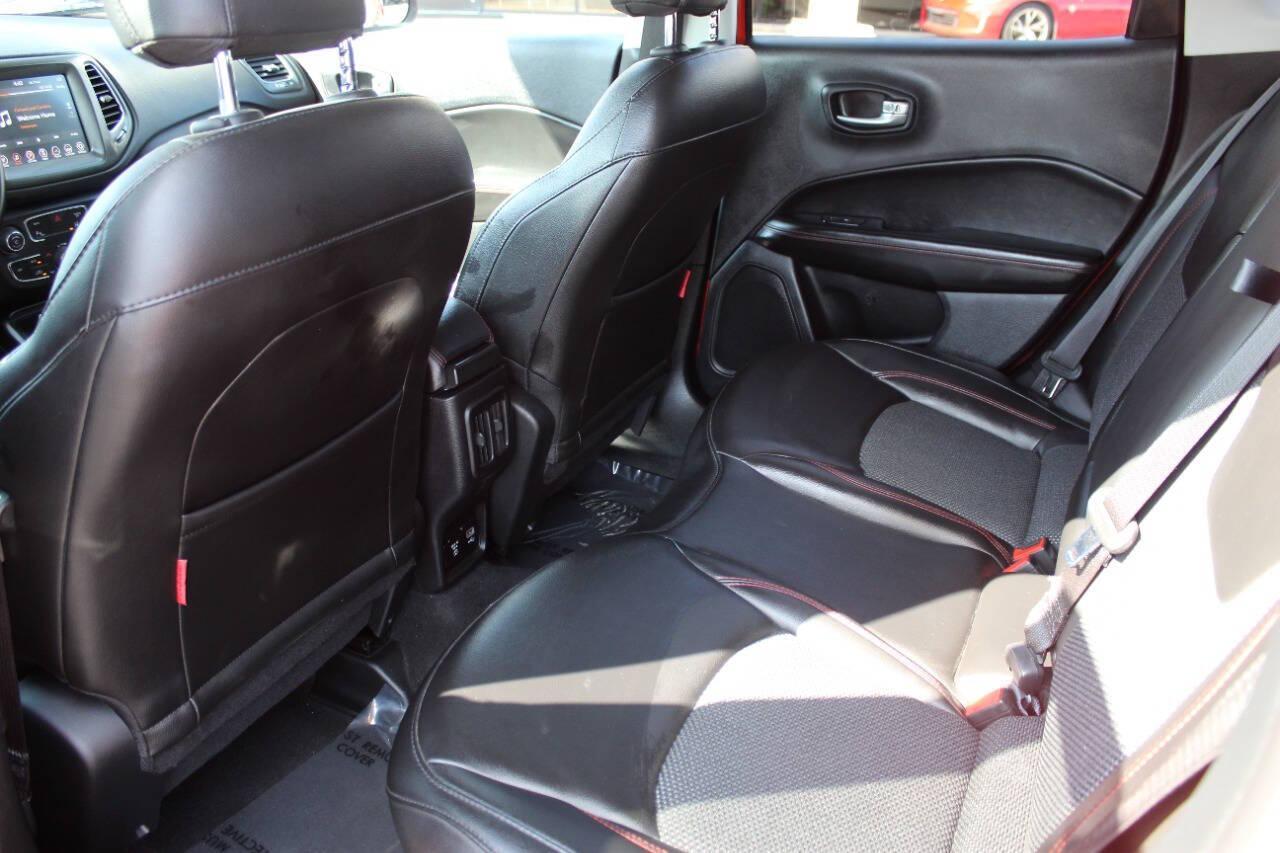 2021 Orange Jeep Compass Trailhawk 4WD (3C4NJDDB3MT) with an 2.4L L4 DOHC 16V engine, 9A transmission, located at 4301 NW 39th , Oklahoma City, OK, 73112, (405) 949-5600, 35.512135, -97.598671 - NO DRIVERS LICENCE -NO FULL COVERAGE INSURANCE - NO CREDIT CHECK. COME ON OVER TO SUPERSPORTS, TAKE A LOOK AND TEST DRIVE. PLEASE GIVE US A CALL AT (405) 949-5600. NO LICENCIA DE CONDUCIR - NO SEGURO DE COBERTURA TOTAL - NO VERIFICACION DE CREDITO. VISITENOS EN SUPERSPORTS, MIRE NUESTRO - Photo#13