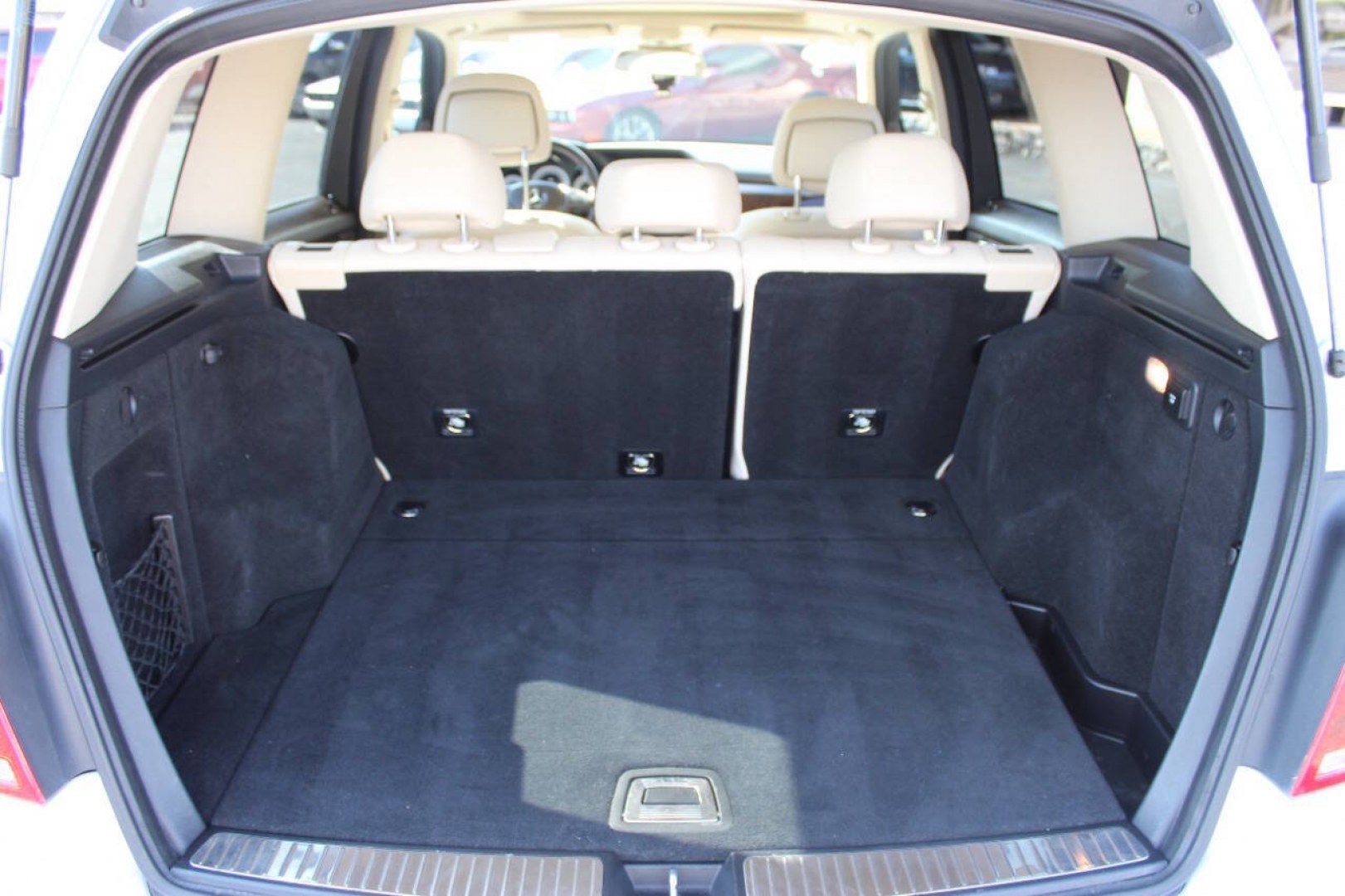2015 Silver Mercedes-Benz GLK GLK350 (WDCGG5HB7FG) with an 3.5L V6 3.5L V6 engine, Automatic 7-Speed transmission, located at 4301 NW 39th , Oklahoma City, OK, 73112, (405) 949-5600, 35.512135, -97.598671- Photo#12