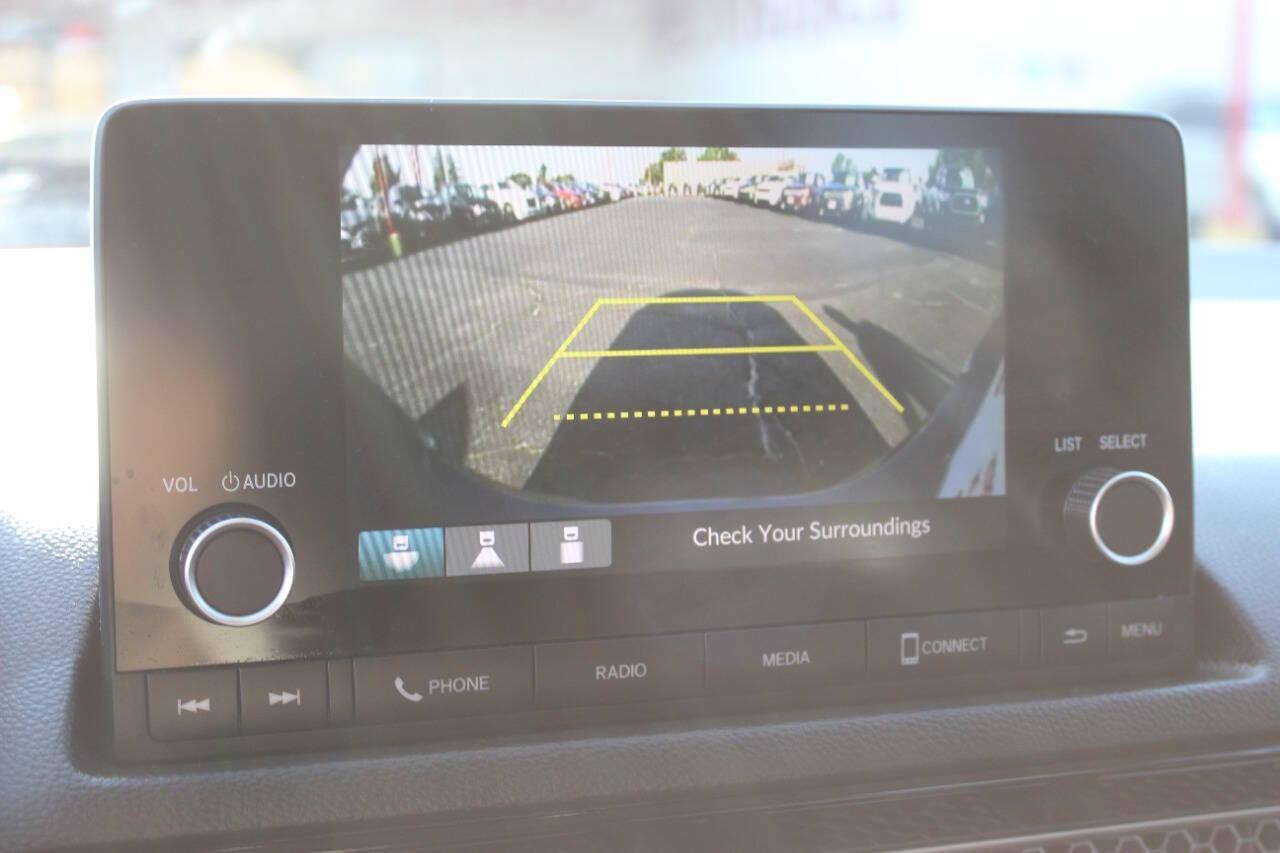 2024 Gray Honda Civic EX-L Hatchback (19XFL1H75RE) with an 1.5L I4 Turbocharger 1.5L I4 engine, CVT transmission, located at 4301 NW 39th , Oklahoma City, OK, 73112, (405) 949-5600, 35.512135, -97.598671 - NO DRIVERS LICENCE -NO FULL COVERAGE INSURANCE - NO CREDIT CHECK. COME ON OVER TO SUPERSPORTS, TAKE A LOOK AND TEST DRIVE. PLEASE GIVE US A CALL AT (405) 949-5600. NO LICENCIA DE CONDUCIR - NO SEGURO DE COBERTURA TOTAL - NO VERIFICACION DE CREDITO. VISITENOS EN SUPERSPORTS, MIRE NUESTRO - Photo#17