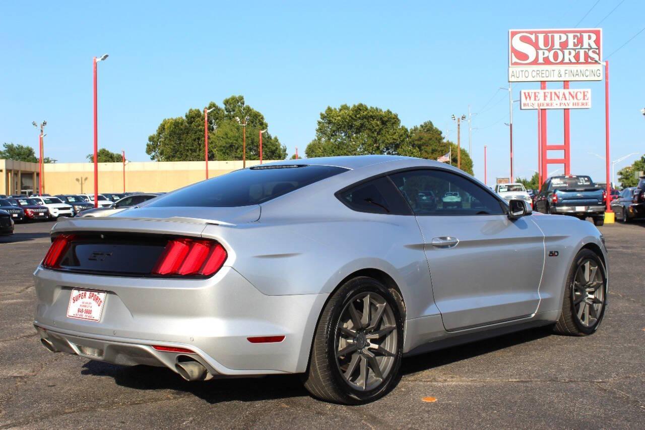 2017 Silver Ford Mustang GT Premium Coupe (1FA6P8CF6H5) with an 5.0L V8 DOHC 32V engine, Automatic 6-Speed transmission, located at 4301 NW 39th , Oklahoma City, OK, 73112, (405) 949-5600, 35.512135, -97.598671 - NO DRIVERS LICENCE -NO FULL COVERAGE INSURANCE - NO CREDIT CHECK. COME ON OVER TO SUPERSPORTS, TAKE A LOOK AND TEST DRIVE. PLEASE GIVE US A CALL AT (405) 949-5600. NO LICENCIA DE CONDUCIR - NO SEGURO DE COBERTURA TOTAL - NO VERIFICACION DE CREDITO. VISITENOS EN SUPERSPORTS, MIRE NUESTRO - Photo#3