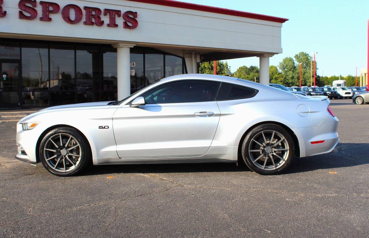 2017 Silver Ford Mustang GT Premium Coupe (1FA6P8CF6H5) with an 5.0L V8 DOHC 32V engine, Automatic 6-Speed transmission, located at 4301 NW 39th , Oklahoma City, OK, 73112, (405) 949-5600, 35.512135, -97.598671 - NO DRIVERS LICENCE -NO FULL COVERAGE INSURANCE - NO CREDIT CHECK. COME ON OVER TO SUPERSPORTS, TAKE A LOOK AND TEST DRIVE. PLEASE GIVE US A CALL AT (405) 949-5600. NO LICENCIA DE CONDUCIR - NO SEGURO DE COBERTURA TOTAL - NO VERIFICACION DE CREDITO. VISITENOS EN SUPERSPORTS, MIRE NUESTRO - Photo#5