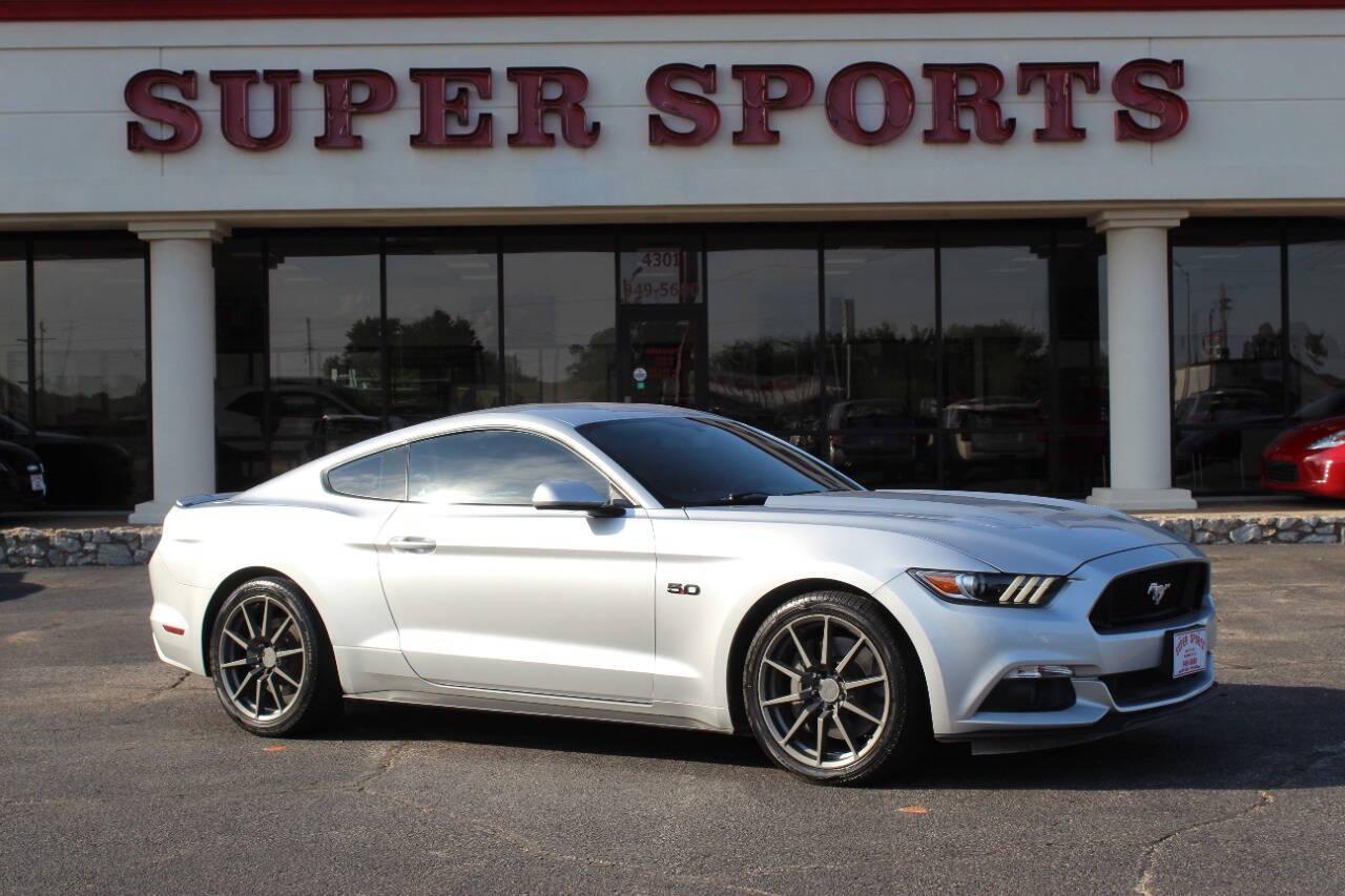 2017 Silver Ford Mustang GT Premium Coupe (1FA6P8CF6H5) with an 5.0L V8 5.0L V8 engine, Automatic 6-Speed transmission, located at 4301 NW 39th , Oklahoma City, OK, 73112, (405) 949-5600, 35.512135, -97.598671 - NO DRIVERS LICENCE -NO FULL COVERAGE INSURANCE - NO CREDIT CHECK. COME ON OVER TO SUPERSPORTS, TAKE A LOOK AND TEST DRIVE. PLEASE GIVE US A CALL AT (405) 949-5600. NO LICENCIA DE CONDUCIR - NO SEGURO DE COBERTURA TOTAL - NO VERIFICACION DE CREDITO. VISITENOS EN SUPERSPORTS, MIRE NUESTRO - Photo#0