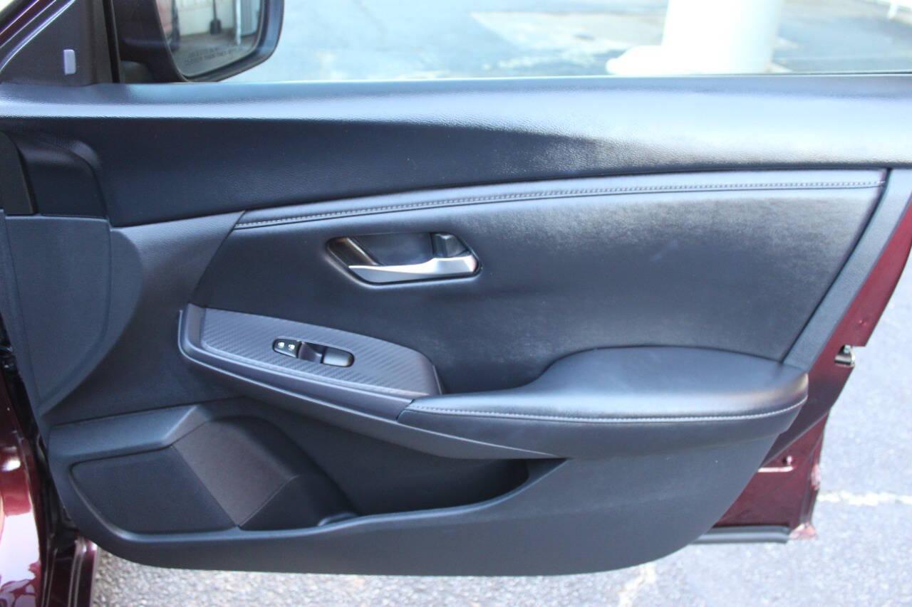 2023 Maroon Nissan Sentra SV (3N1AB8CV1PY) with an 1.8L L4 SFI DOHC 16V engine, CVT transmission, located at 4301 NW 39th , Oklahoma City, OK, 73112, (405) 949-5600, 35.512135, -97.598671 - NO DRIVERS LICENCE -NO FULL COVERAGE INSURANCE - NO CREDIT CHECK. COME ON OVER TO SUPERSPORTS, TAKE A LOOK AND TEST DRIVE. PLEASE GIVE US A CALL AT (405) 949-5600. NO LICENCIA DE CONDUCIR - NO SEGURO DE COBERTURA TOTAL - NO VERIFICACION DE CREDITO. VISITENOS EN SUPERSPORTS, MIRE NUESTRO - Photo#9