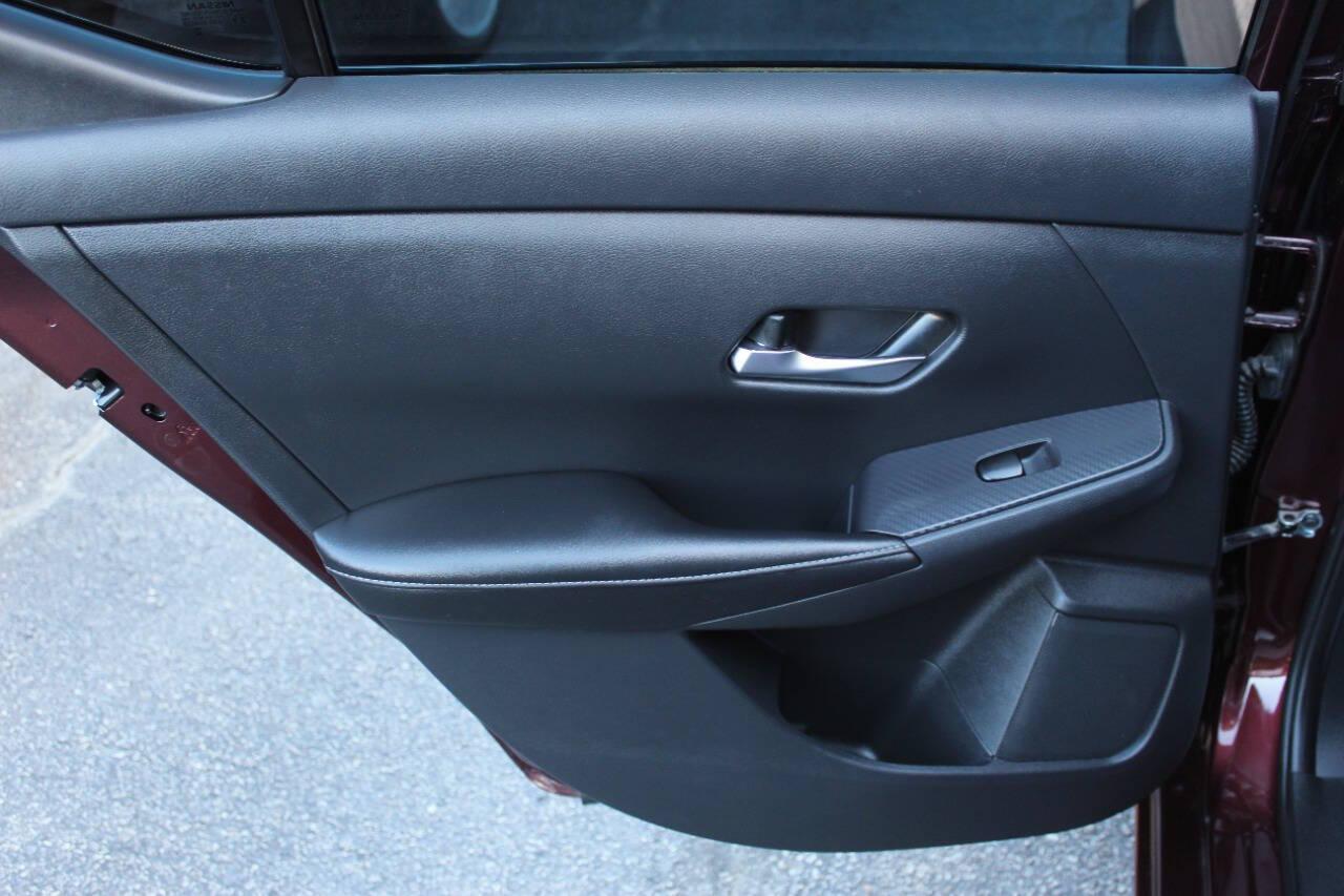 2023 Maroon Nissan Sentra SV (3N1AB8CV1PY) with an 1.8L L4 SFI DOHC 16V engine, CVT transmission, located at 4301 NW 39th , Oklahoma City, OK, 73112, (405) 949-5600, 35.512135, -97.598671 - NO DRIVERS LICENCE -NO FULL COVERAGE INSURANCE - NO CREDIT CHECK. COME ON OVER TO SUPERSPORTS, TAKE A LOOK AND TEST DRIVE. PLEASE GIVE US A CALL AT (405) 949-5600. NO LICENCIA DE CONDUCIR - NO SEGURO DE COBERTURA TOTAL - NO VERIFICACION DE CREDITO. VISITENOS EN SUPERSPORTS, MIRE NUESTRO - Photo#14