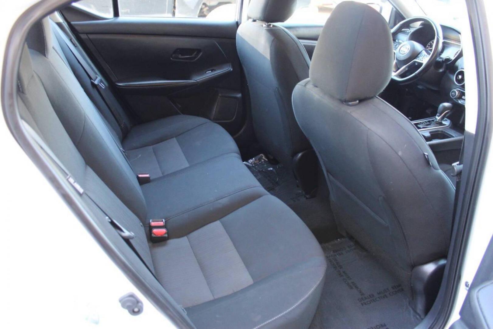 2024 White Nissan Sentra SV (3N1AB8CV3RY) with an 1.8L L4 SFI DOHC 16V engine, CVT transmission, located at 4301 NW 39th , Oklahoma City, OK, 73112, (405) 949-5600, 35.512135, -97.598671 - NO DRIVERS LICENCE -NO FULL COVERAGE INSURANCE - NO CREDIT CHECK. COME ON OVER TO SUPERSPORTS, TAKE A LOOK AND TEST DRIVE. PLEASE GIVE US A CALL AT (405) 949-5600. NO LICENCIA DE CONDUCIR - NO SEGURO DE COBERTURA TOTAL - NO VERIFICACION DE CREDITO. VISITENOS EN SUPERSPORTS, MIRE NUESTRO - Photo#10