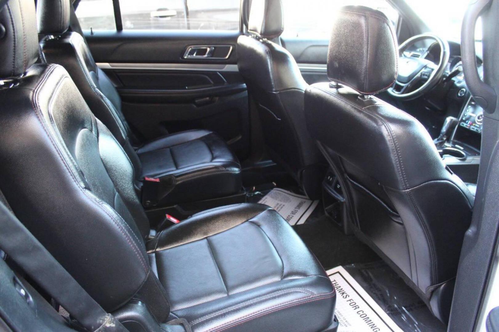 2019 White Ford Explorer Sport 4WD (1FM5K8GT2KG) with an 3.5L V6 DOHC 24V engine, 6A transmission, located at 4301 NW 39th , Oklahoma City, OK, 73112, (405) 949-5600, 35.512135, -97.598671 - NO DRIVERS LICENCE -NO FULL COVERAGE INSURANCE - NO CREDIT CHECK. COME ON OVER TO SUPERSPORTS, TAKE A LOOK AND TEST DRIVE. PLEASE GIVE US A CALL AT (405) 949-5600. NO LICENCIA DE CONDUCIR - NO SEGURO DE COBERTURA TOTAL - NO VERIFICACION DE CREDITO. VISITENOS EN SUPERSPORTS, MIRE NUESTRO - Photo#10
