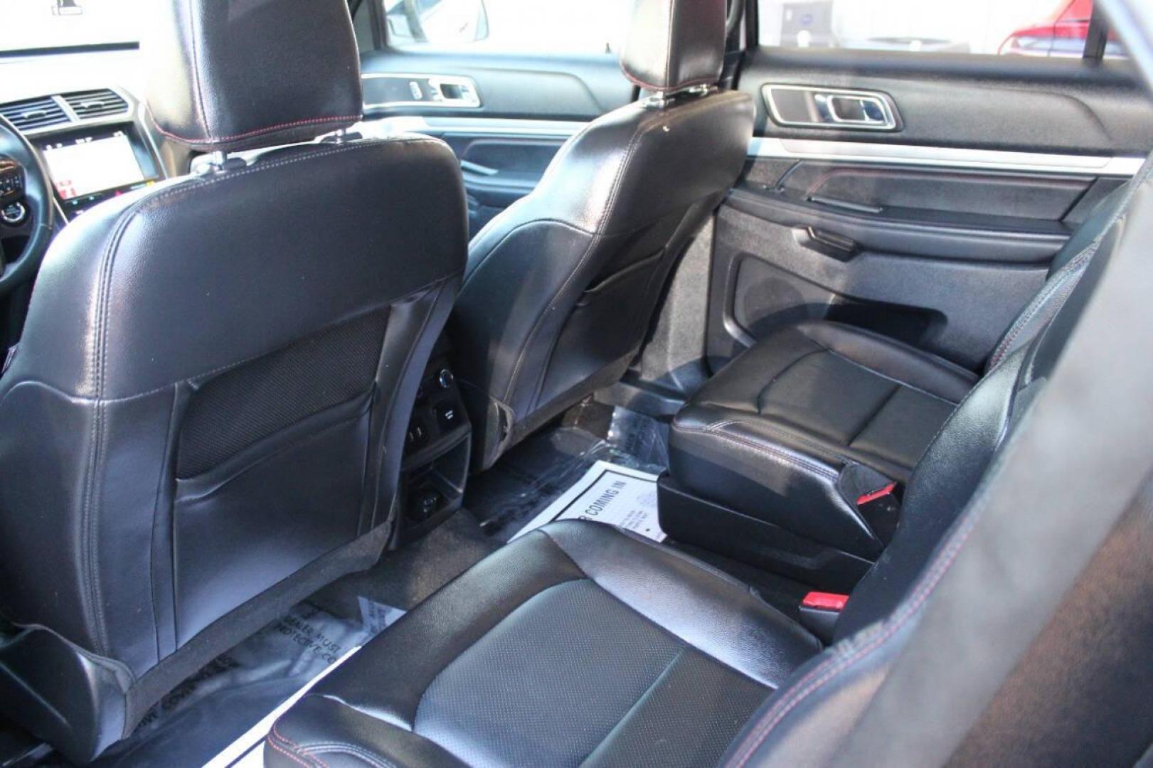 2019 White Ford Explorer Sport 4WD (1FM5K8GT2KG) with an 3.5L V6 DOHC 24V engine, 6A transmission, located at 4301 NW 39th , Oklahoma City, OK, 73112, (405) 949-5600, 35.512135, -97.598671 - NO DRIVERS LICENCE -NO FULL COVERAGE INSURANCE - NO CREDIT CHECK. COME ON OVER TO SUPERSPORTS, TAKE A LOOK AND TEST DRIVE. PLEASE GIVE US A CALL AT (405) 949-5600. NO LICENCIA DE CONDUCIR - NO SEGURO DE COBERTURA TOTAL - NO VERIFICACION DE CREDITO. VISITENOS EN SUPERSPORTS, MIRE NUESTRO - Photo#17