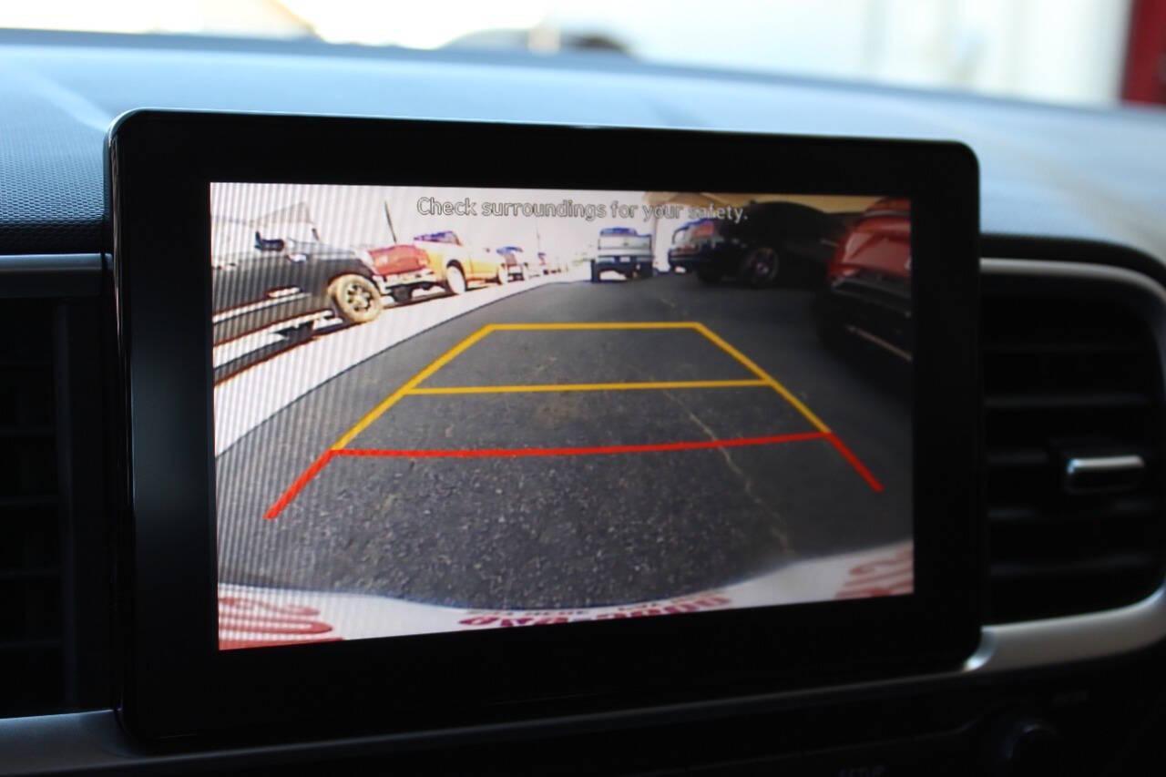 2022 Black Hyundai Venue SE (KMHRB8A3XNU) with an 1.6L L4 DOHC 16V engine, CVT transmission, located at 4301 NW 39th , Oklahoma City, OK, 73112, (405) 949-5600, 35.512135, -97.598671 - NO DRIVERS LICENCE -NO FULL COVERAGE INSURANCE - NO CREDIT CHECK. COME ON OVER TO SUPERSPORTS, TAKE A LOOK AND TEST DRIVE. PLEASE GIVE US A CALL AT (405) 949-5600. NO LICENCIA DE CONDUCIR - NO SEGURO DE COBERTURA TOTAL - NO VERIFICACION DE CREDITO. VISITENOS EN SUPERSPORTS, MIRE NUESTRO - Photo#21