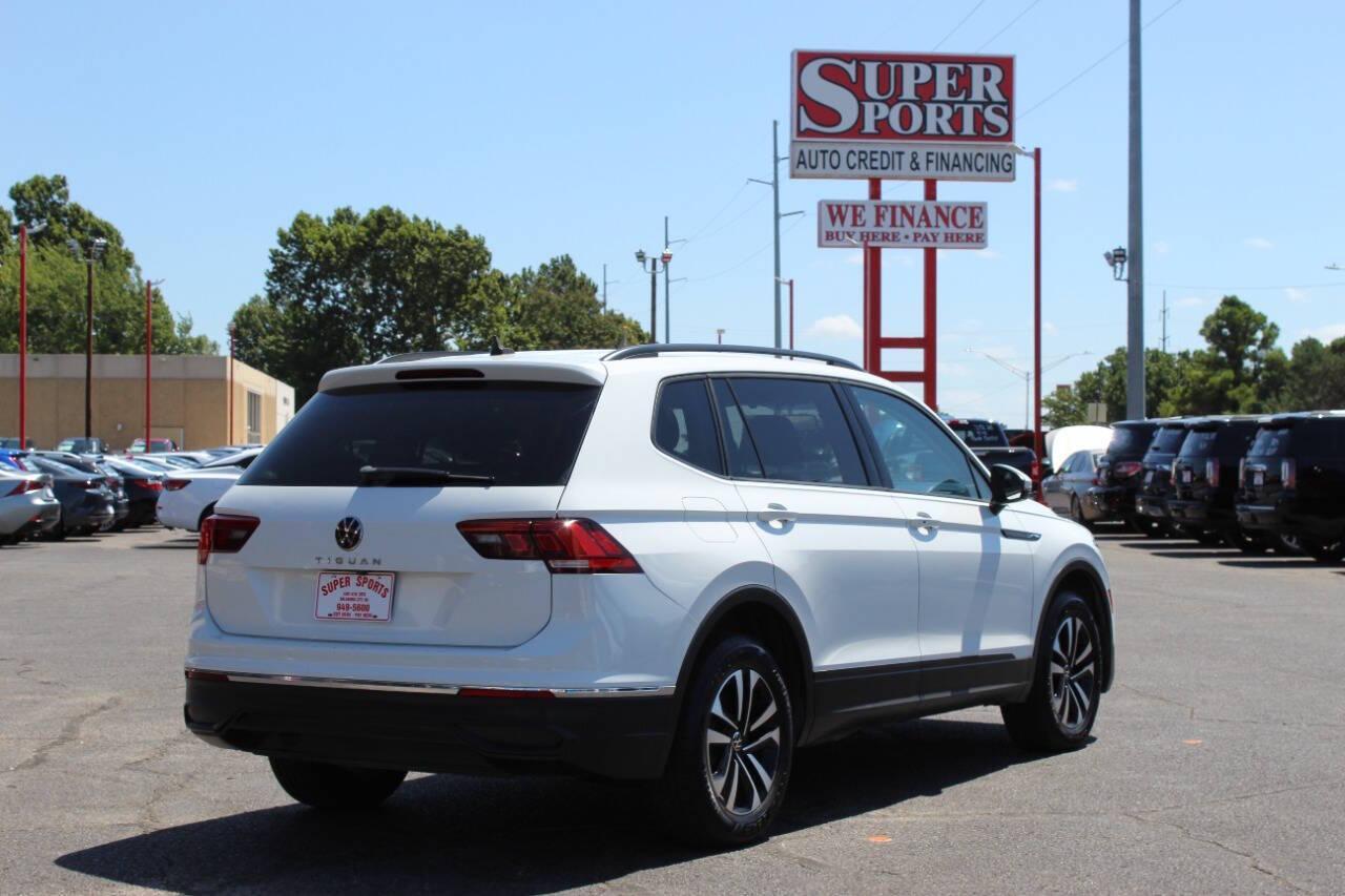 2022 White Volkswagen Tiguan S (3VV1B7AXXNM) with an 2.0L L4 DOHC 16V TURBO engine, 8A transmission, located at 4301 NW 39th , Oklahoma City, OK, 73112, (405) 949-5600, 35.512135, -97.598671 - NO DRIVERS LICENCE -NO FULL COVERAGE INSURANCE - NO CREDIT CHECK. COME ON OVER TO SUPERSPORTS, TAKE A LOOK AND TEST DRIVE. PLEASE GIVE US A CALL AT (405) 949-5600. NO LICENCIA DE CONDUCIR - NO SEGURO DE COBERTURA TOTAL - NO VERIFICACION DE CREDITO. VISITENOS EN SUPERSPORTS, MIRE NUESTRO - Photo#3