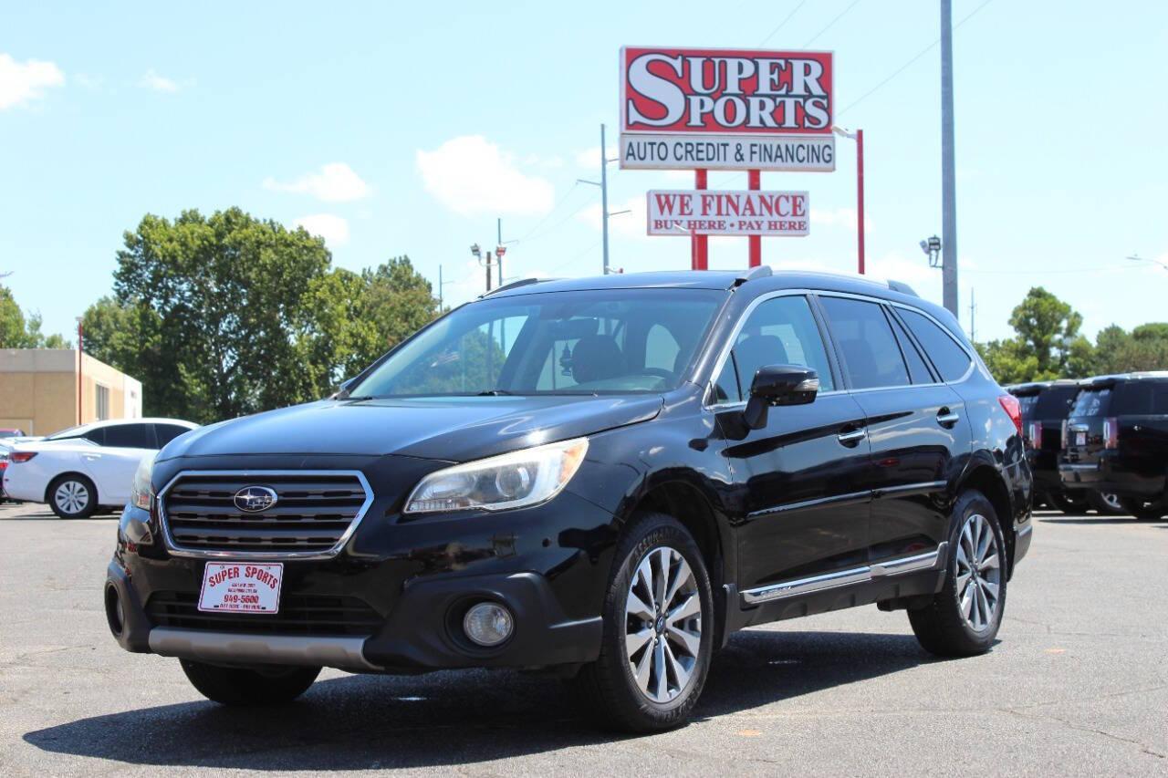 2017 Black Subaru Outback 2.5i Touring (4S4BSETC4H3) with an 2.5L H4 DOHC 16V engine, 6A transmission, located at 4301 NW 39th , Oklahoma City, OK, 73112, (405) 949-5600, 35.512135, -97.598671 - NO DRIVERS LICENCE -NO FULL COVERAGE INSURANCE - NO CREDIT CHECK. COME ON OVER TO SUPERSPORTS, TAKE A LOOK AND TEST DRIVE. PLEASE GIVE US A CALL AT (405) 949-5600. NO LICENCIA DE CONDUCIR - NO SEGURO DE COBERTURA TOTAL - NO VERIFICACION DE CREDITO. VISITENOS EN SUPERSPORTS, MIRE NUESTRO - Photo#6