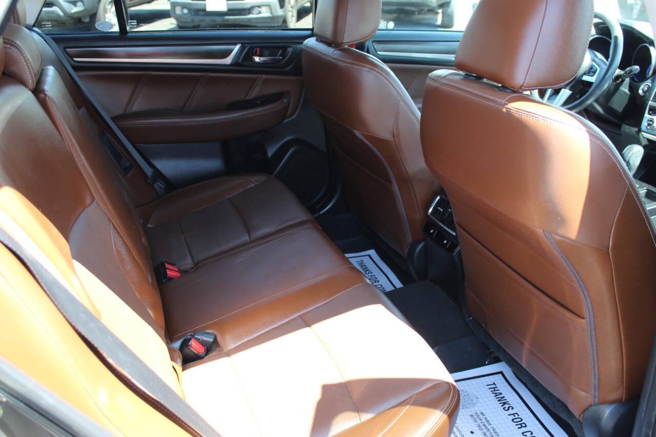 2017 Black Subaru Outback 2.5i Touring (4S4BSETC4H3) with an 2.5L H4 DOHC 16V engine, 6A transmission, located at 4301 NW 39th , Oklahoma City, OK, 73112, (405) 949-5600, 35.512135, -97.598671 - NO DRIVERS LICENCE -NO FULL COVERAGE INSURANCE - NO CREDIT CHECK. COME ON OVER TO SUPERSPORTS, TAKE A LOOK AND TEST DRIVE. PLEASE GIVE US A CALL AT (405) 949-5600. NO LICENCIA DE CONDUCIR - NO SEGURO DE COBERTURA TOTAL - NO VERIFICACION DE CREDITO. VISITENOS EN SUPERSPORTS, MIRE NUESTRO - Photo#10