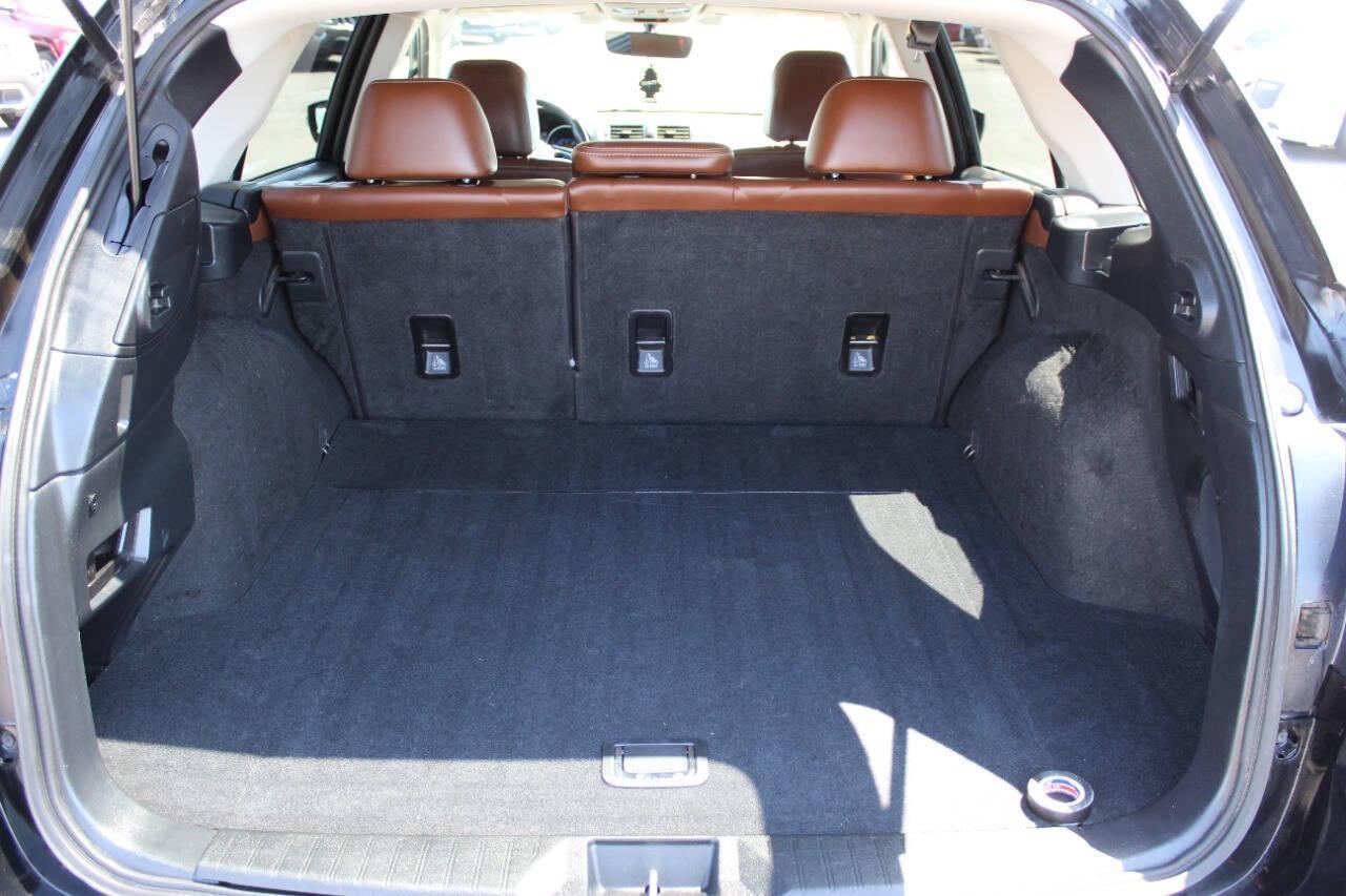 2017 Black Subaru Outback 2.5i Touring (4S4BSETC4H3) with an 2.5L H4 DOHC 16V engine, 6A transmission, located at 4301 NW 39th , Oklahoma City, OK, 73112, (405) 949-5600, 35.512135, -97.598671 - NO DRIVERS LICENCE -NO FULL COVERAGE INSURANCE - NO CREDIT CHECK. COME ON OVER TO SUPERSPORTS, TAKE A LOOK AND TEST DRIVE. PLEASE GIVE US A CALL AT (405) 949-5600. NO LICENCIA DE CONDUCIR - NO SEGURO DE COBERTURA TOTAL - NO VERIFICACION DE CREDITO. VISITENOS EN SUPERSPORTS, MIRE NUESTRO - Photo#12