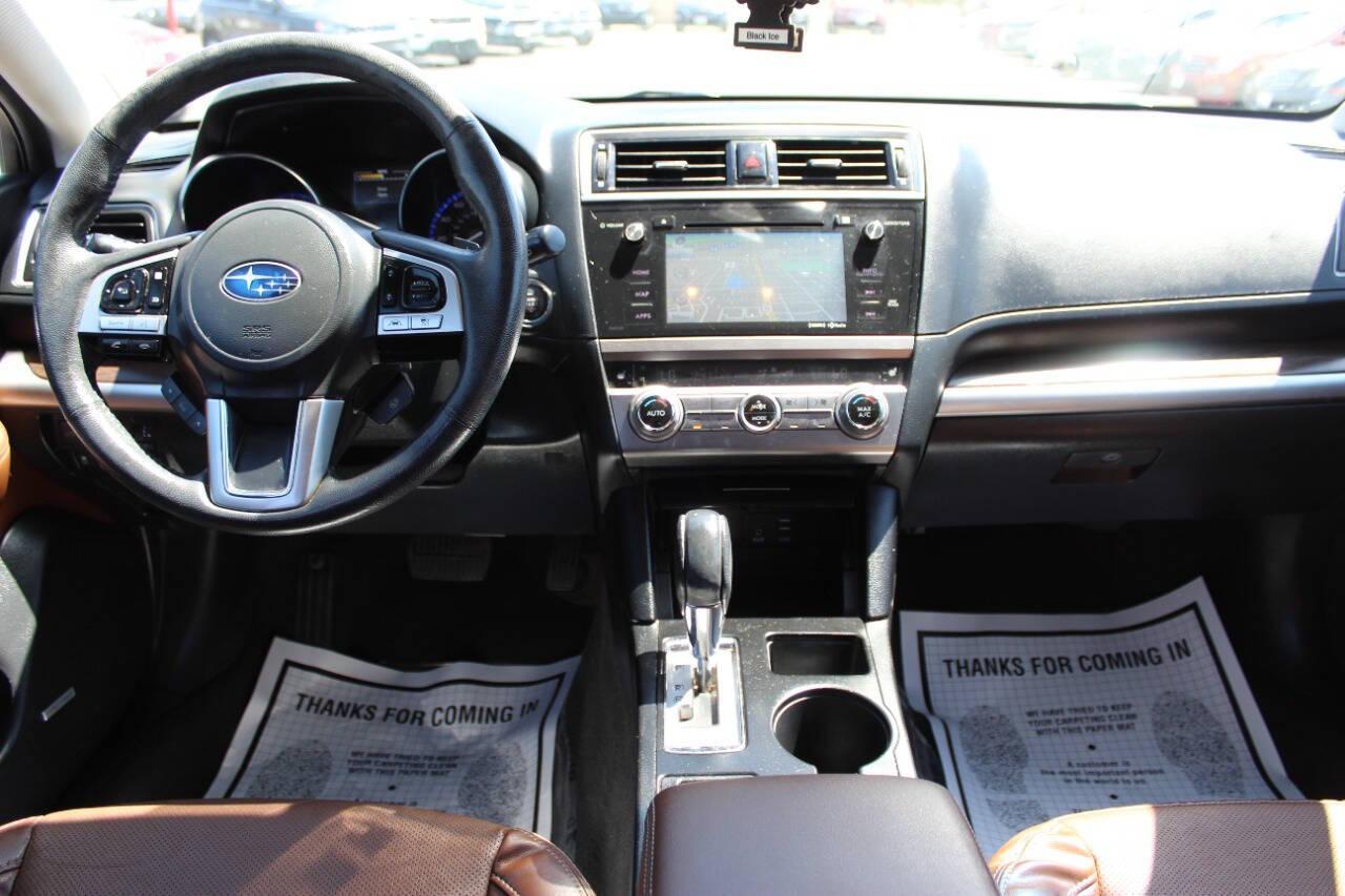 2017 Black Subaru Outback 2.5i Touring (4S4BSETC4H3) with an 2.5L H4 DOHC 16V engine, 6A transmission, located at 4301 NW 39th , Oklahoma City, OK, 73112, (405) 949-5600, 35.512135, -97.598671 - NO DRIVERS LICENCE -NO FULL COVERAGE INSURANCE - NO CREDIT CHECK. COME ON OVER TO SUPERSPORTS, TAKE A LOOK AND TEST DRIVE. PLEASE GIVE US A CALL AT (405) 949-5600. NO LICENCIA DE CONDUCIR - NO SEGURO DE COBERTURA TOTAL - NO VERIFICACION DE CREDITO. VISITENOS EN SUPERSPORTS, MIRE NUESTRO - Photo#16