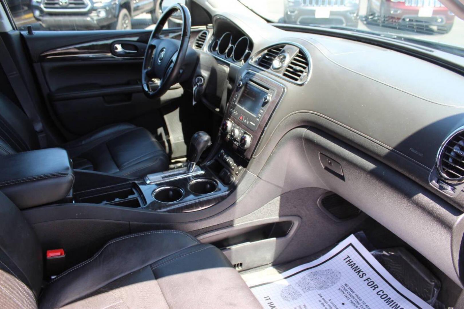 2015 Black Buick Enclave Leather FWD (5GAKRBKD0FJ) with an 3.6L V6 DOHC 24V engine, 6-Speed Automatic Overdrive transmission, located at 4301 NW 39th , Oklahoma City, OK, 73112, (405) 949-5600, 35.512135, -97.598671 - NO DRIVERS LICENCE -NO FULL COVERAGE INSURANCE - NO CREDIT CHECK. COME ON OVER TO SUPERSPORTS, TAKE A LOOK AND TEST DRIVE. PLEASE GIVE US A CALL AT (405) 949-5600. NO LICENCIA DE CONDUCIR - NO SEGURO DE COBERTURA TOTAL - NO VERIFICACION DE CREDITO. VISITENOS EN SUPERSPORTS, MIRE NUESTRO - Photo#7
