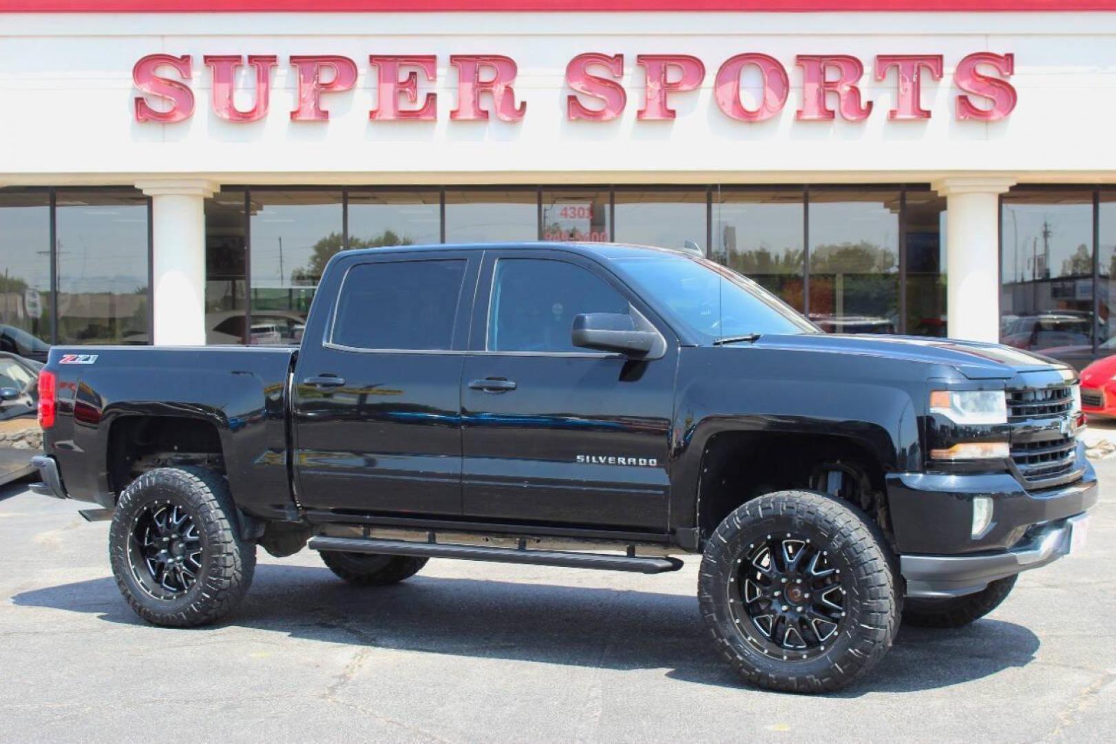2016 Black Chevrolet Silverado 1500 LT Crew Cab 4WD (3GCUKREC8GG) with an 5.3L V8 OHV 16V engine, 6A transmission, located at 4301 NW 39th , Oklahoma City, OK, 73112, (405) 949-5600, 35.512135, -97.598671 - NO DRIVERS LICENCE -NO FULL COVERAGE INSURANCE - NO CREDIT CHECK. COME ON OVER TO SUPERSPORTS, TAKE A LOOK AND TEST DRIVE. PLEASE GIVE US A CALL AT (405) 949-5600. NO LICENCIA DE CONDUCIR - NO SEGURO DE COBERTURA TOTAL - NO VERIFICACION DE CREDITO. VISITENOS EN SUPERSPORTS, MIRE NUEST - Photo#0