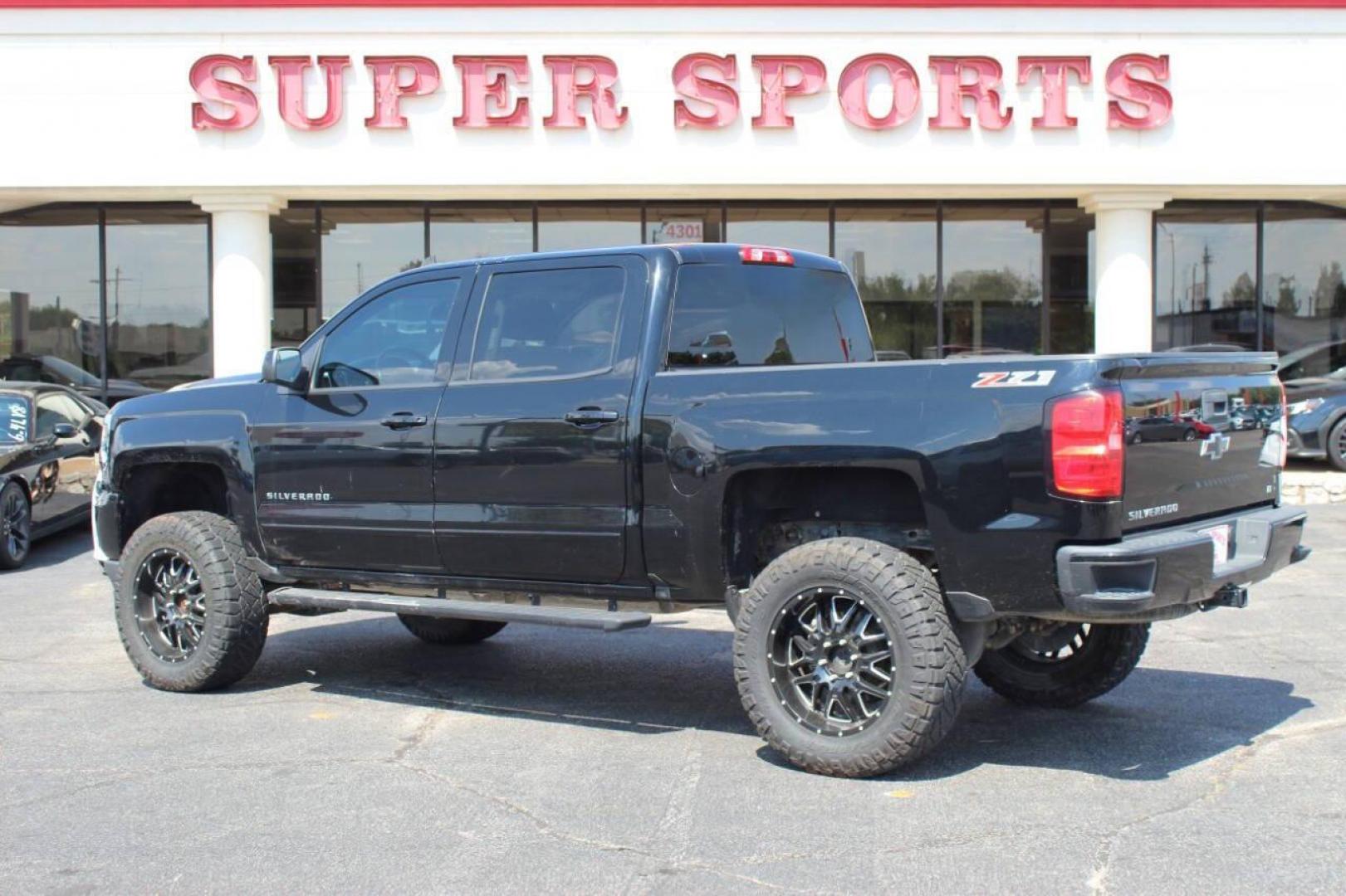 2016 Black Chevrolet Silverado 1500 LT Crew Cab 4WD (3GCUKREC8GG) with an 5.3L V8 OHV 16V engine, 6A transmission, located at 4301 NW 39th , Oklahoma City, OK, 73112, (405) 949-5600, 35.512135, -97.598671 - Photo#5