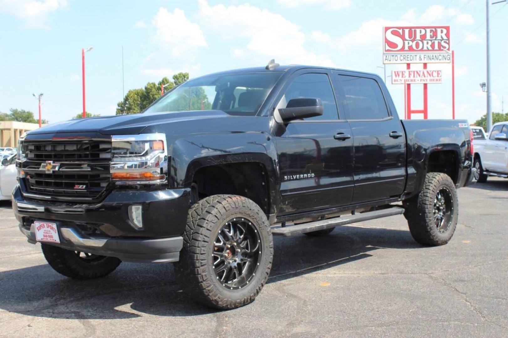 2016 Black Chevrolet Silverado 1500 LT Crew Cab 4WD (3GCUKREC8GG) with an 5.3L V8 OHV 16V engine, 6A transmission, located at 4301 NW 39th , Oklahoma City, OK, 73112, (405) 949-5600, 35.512135, -97.598671 - Photo#7