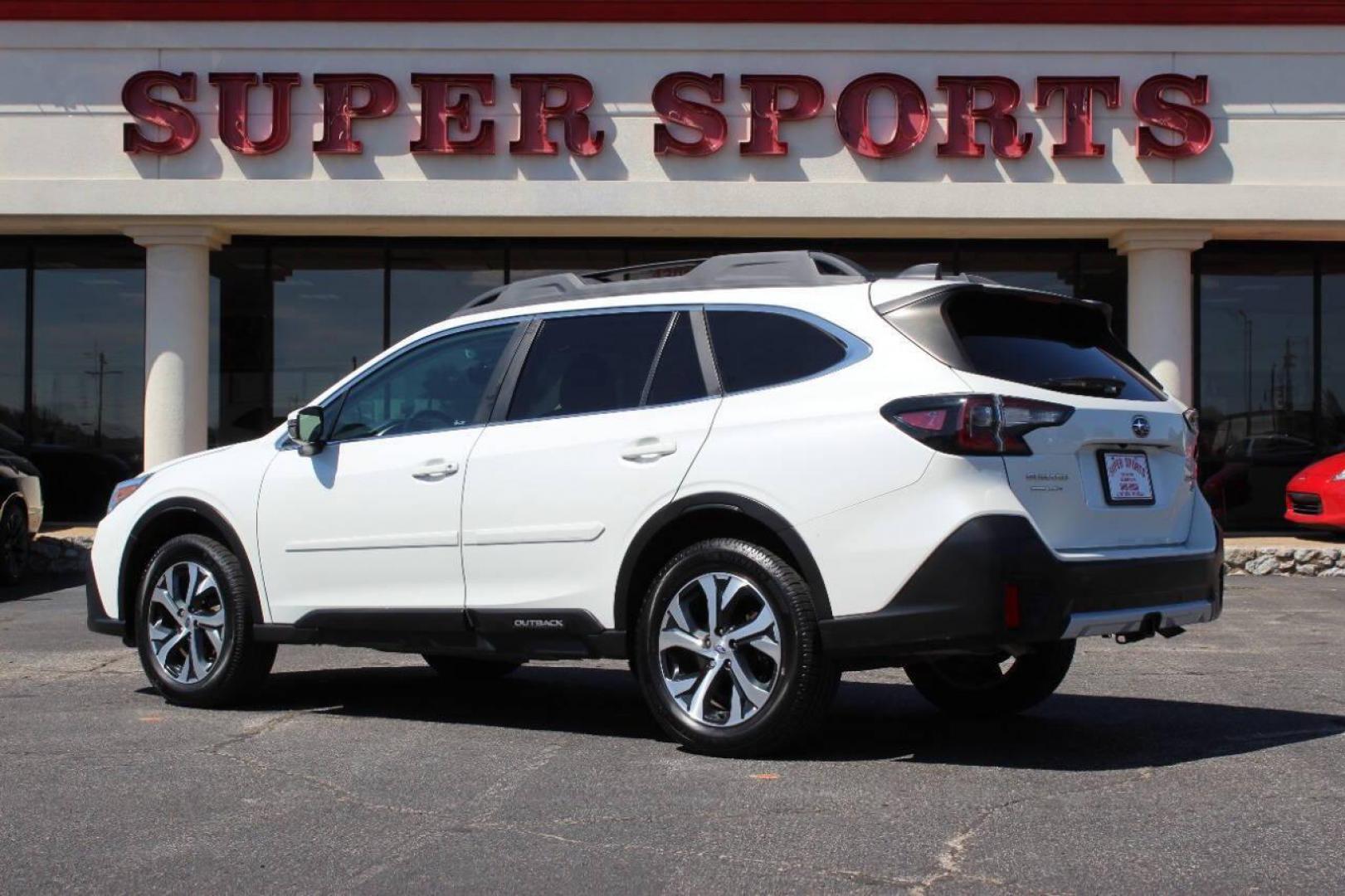 2020 White Subaru Outback Limited XT (4S4BTGND4L3) with an 2.4L H4 DOHC 16V TURBO engine, CVT transmission, located at 4301 NW 39th , Oklahoma City, OK, 73112, (405) 949-5600, 35.512135, -97.598671 - NO DRIVERS LICENCE -NO FULL COVERAGE INSURANCE - NO CREDIT CHECK. COME ON OVER TO SUPERSPORTS, TAKE A LOOK AND TEST DRIVE. PLEASE GIVE US A CALL AT (405) 949-5600. NO LICENCIA DE CONDUCIR - NO SEGURO DE COBERTURA TOTAL - NO VERIFICACION DE CREDITO. VISITENOS EN SUPERSPORTS, MIRE NUESTRO - Photo#4
