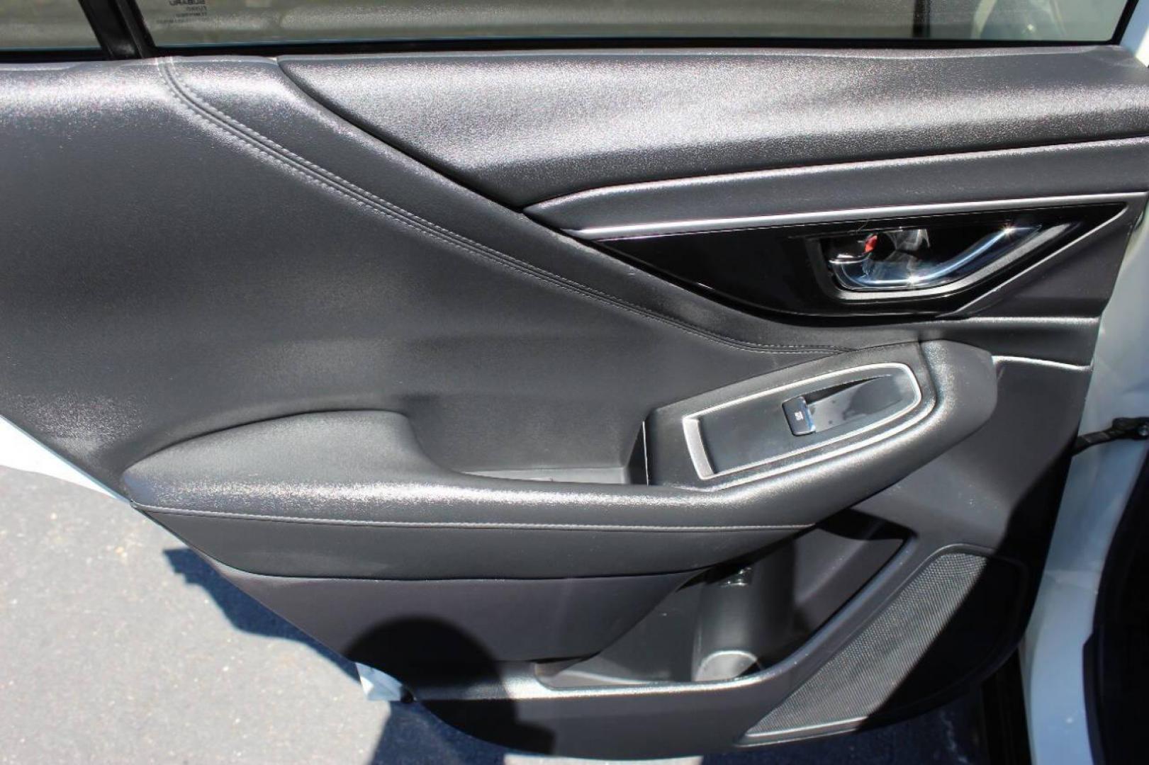 2020 White Subaru Outback Limited XT (4S4BTGND4L3) with an 2.4L H4 DOHC 16V TURBO engine, CVT transmission, located at 4301 NW 39th , Oklahoma City, OK, 73112, (405) 949-5600, 35.512135, -97.598671 - NO DRIVERS LICENCE -NO FULL COVERAGE INSURANCE - NO CREDIT CHECK. COME ON OVER TO SUPERSPORTS, TAKE A LOOK AND TEST DRIVE. PLEASE GIVE US A CALL AT (405) 949-5600. NO LICENCIA DE CONDUCIR - NO SEGURO DE COBERTURA TOTAL - NO VERIFICACION DE CREDITO. VISITENOS EN SUPERSPORTS, MIRE NUESTRO - Photo#14