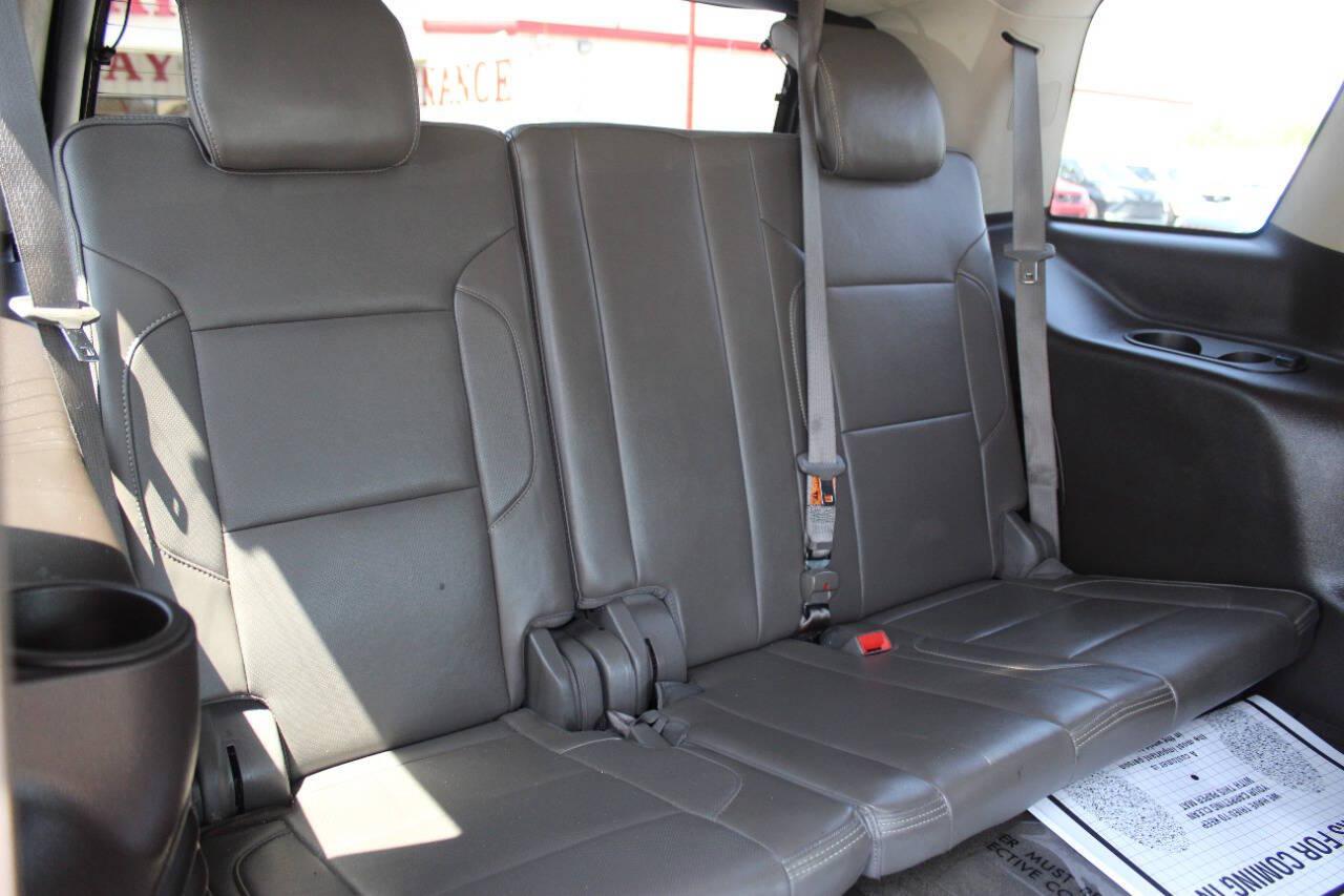 2016 White GMC Yukon 2WD (1GKS1CKJ1GR) with an 6.2L V8 6.2L V8 engine, Automatic 8-Speed transmission, located at 4301 NW 39th , Oklahoma City, OK, 73112, (405) 949-5600, 35.512135, -97.598671 - Hablamos espanol. SPEND SMART --- BUY FROM SUPER SPORTS. ALL PRICES, DOWN PAYMENTS, PAYMENTS, AND FINANCE TERMS ARE NEGOTIABLE AT THE TIME OF APPROVAL. WE WILL WORK WITH YOU TO FIT YOUR BUDGET. WE WILL EVEN LOWER AND ADJUST THE NUMBERS TO HELP MAKE THE VEHICLE MORE AFFORDABLE FOR YOU.- Photo#13