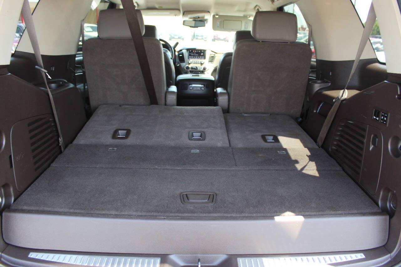 2016 White GMC Yukon 2WD (1GKS1CKJ1GR) with an 6.2L V8 6.2L V8 engine, Automatic 8-Speed transmission, located at 4301 NW 39th , Oklahoma City, OK, 73112, (405) 949-5600, 35.512135, -97.598671 - Hablamos espanol. SPEND SMART --- BUY FROM SUPER SPORTS. ALL PRICES, DOWN PAYMENTS, PAYMENTS, AND FINANCE TERMS ARE NEGOTIABLE AT THE TIME OF APPROVAL. WE WILL WORK WITH YOU TO FIT YOUR BUDGET. WE WILL EVEN LOWER AND ADJUST THE NUMBERS TO HELP MAKE THE VEHICLE MORE AFFORDABLE FOR YOU.- Photo#16