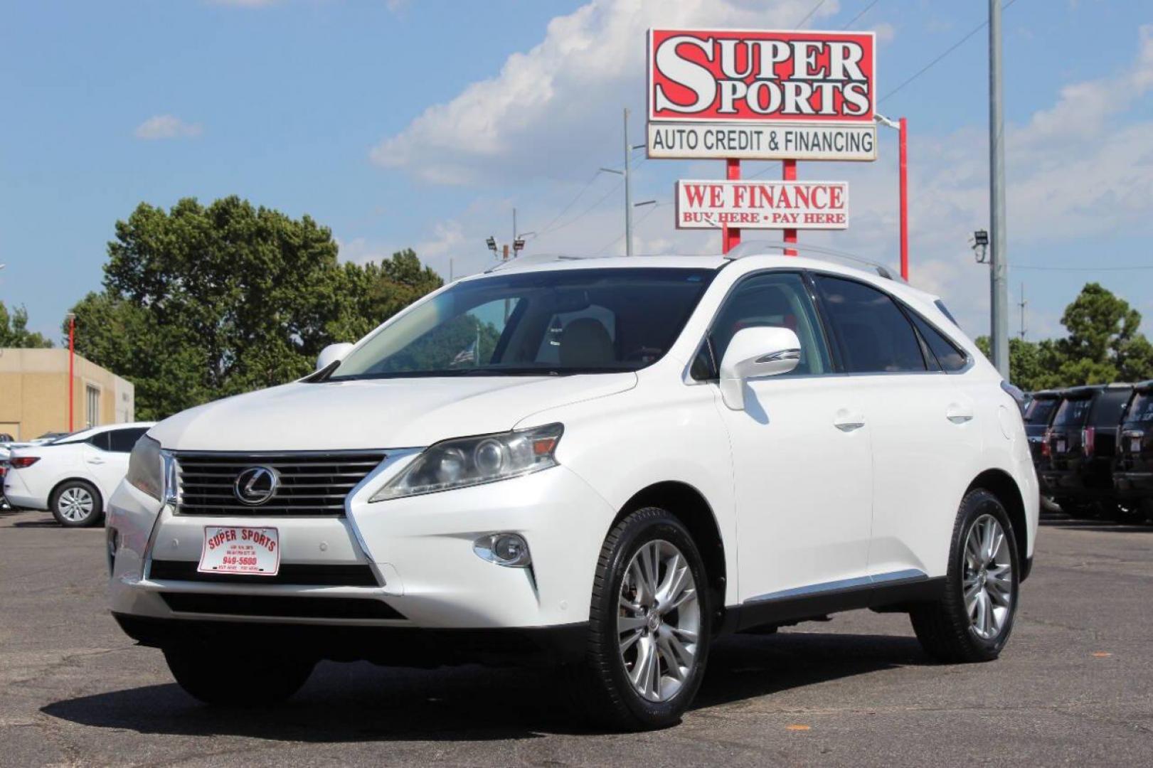 2013 White Lexus RX 350 FWD (2T2ZK1BA2DC) with an 3.5L V6 DOHC 24V engine, 5-Speed Automatic transmission, located at 4301 NW 39th , Oklahoma City, OK, 73112, (405) 949-5600, 35.512135, -97.598671 - NO DRIVERS LICENCE -NO FULL COVERAGE INSURANCE - NO CREDIT CHECK. COME ON OVER TO SUPERSPORTS, TAKE A LOOK AND TEST DRIVE. PLEASE GIVE US A CALL AT (405) 949-5600. NO LICENCIA DE CONDUCIR - NO SEGURO DE COBERTURA TOTAL - NO VERIFICACION DE CREDITO. VISITENOS EN SUPERSPORTS, MIRE NUESTRO - Photo#6