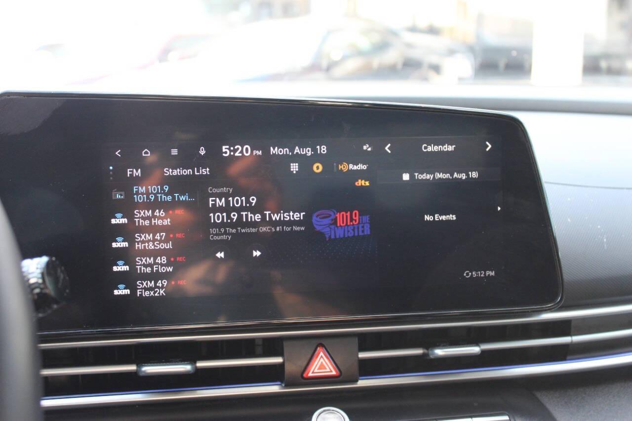 2024 White Hyundai Elantra SEL (KMHLS4DG8RU) with an 2.0L L4 DOHC 16V engine, 6A transmission, located at 4301 NW 39th , Oklahoma City, OK, 73112, (405) 949-5600, 35.512135, -97.598671 - NO DRIVERS LICENCE -NO FULL COVERAGE INSURANCE - NO CREDIT CHECK. COME ON OVER TO SUPERSPORTS, TAKE A LOOK AND TEST DRIVE. PLEASE GIVE US A CALL AT (405) 949-5600. NO LICENCIA DE CONDUCIR - NO SEGURO DE COBERTURA TOTAL - NO VERIFICACION DE CREDITO. VISITENOS EN SUPERSPORTS, MIRE NUESTRO - Photo#19